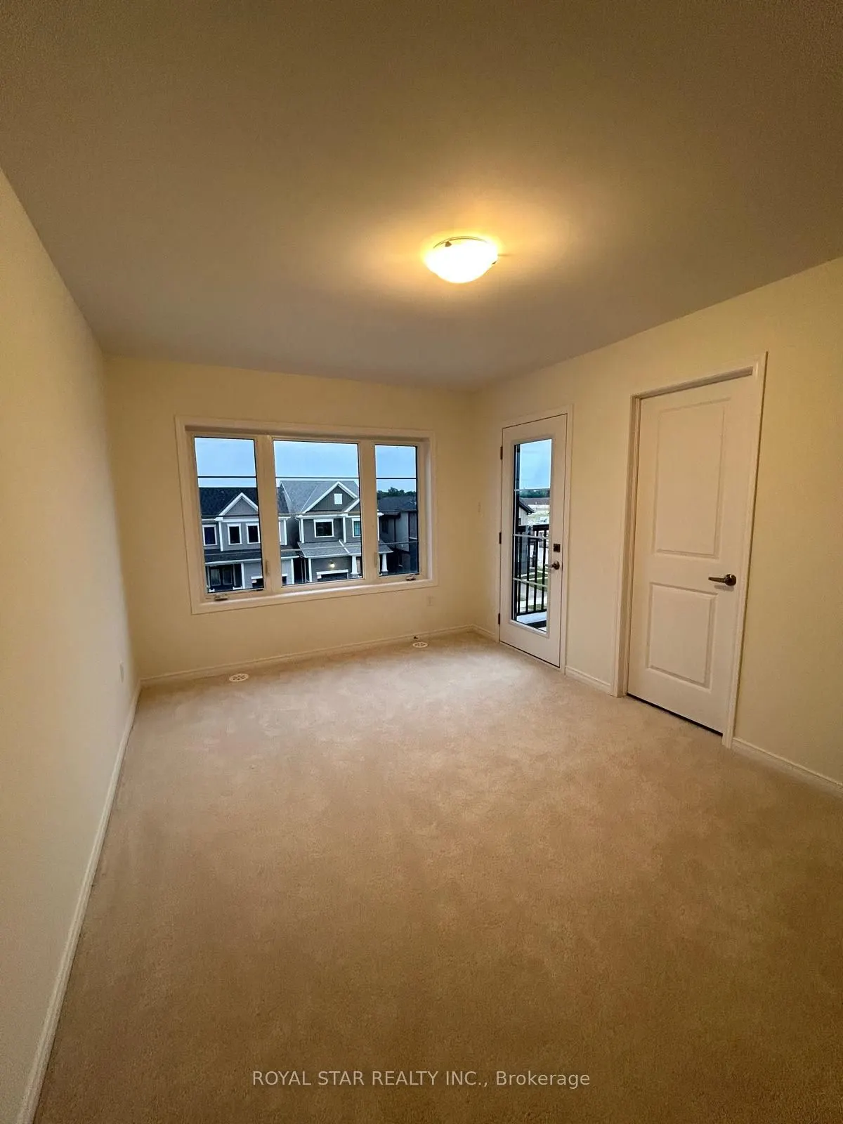 8 Baskett Street