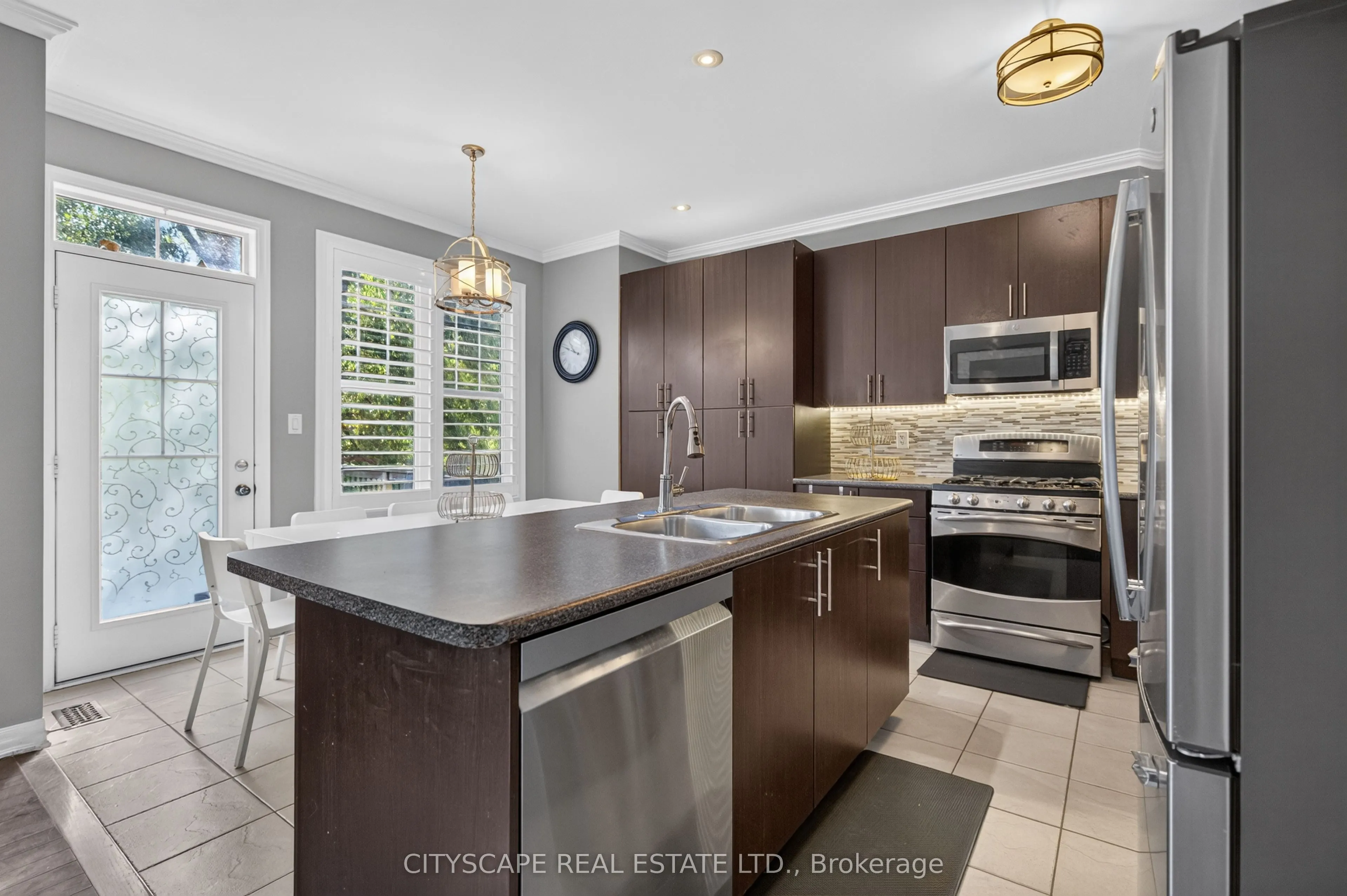 366 Montreal Circle