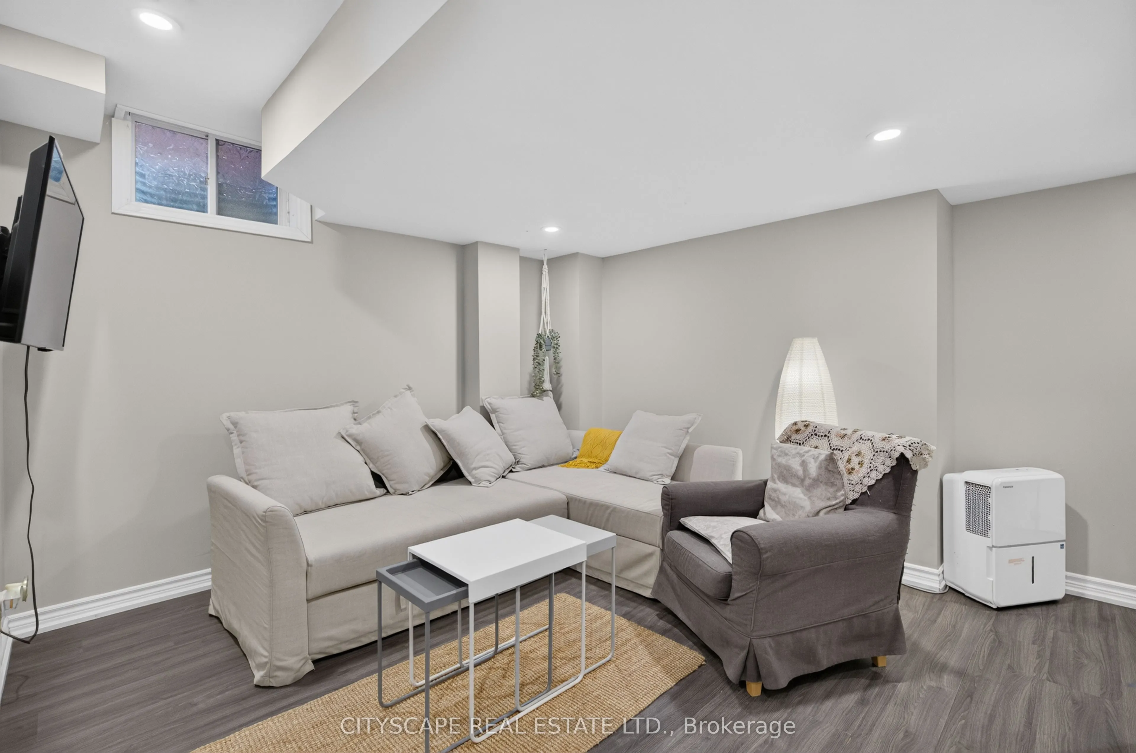 366 Montreal Circle
