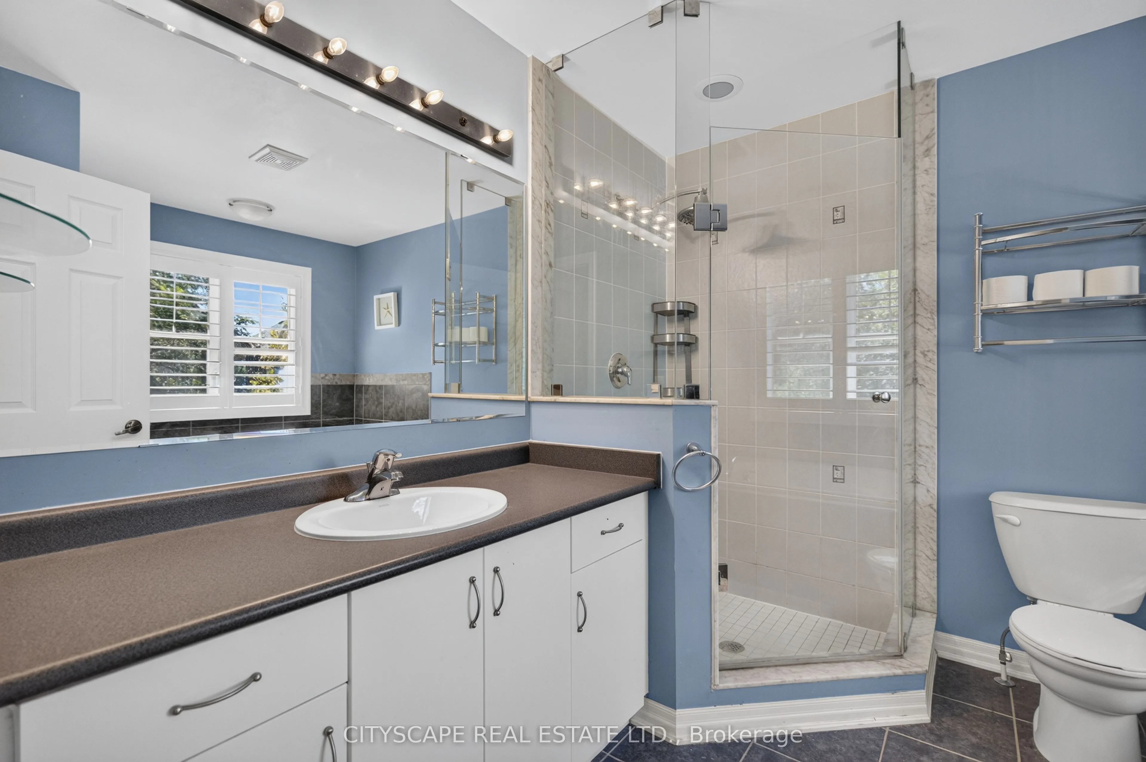 366 Montreal Circle