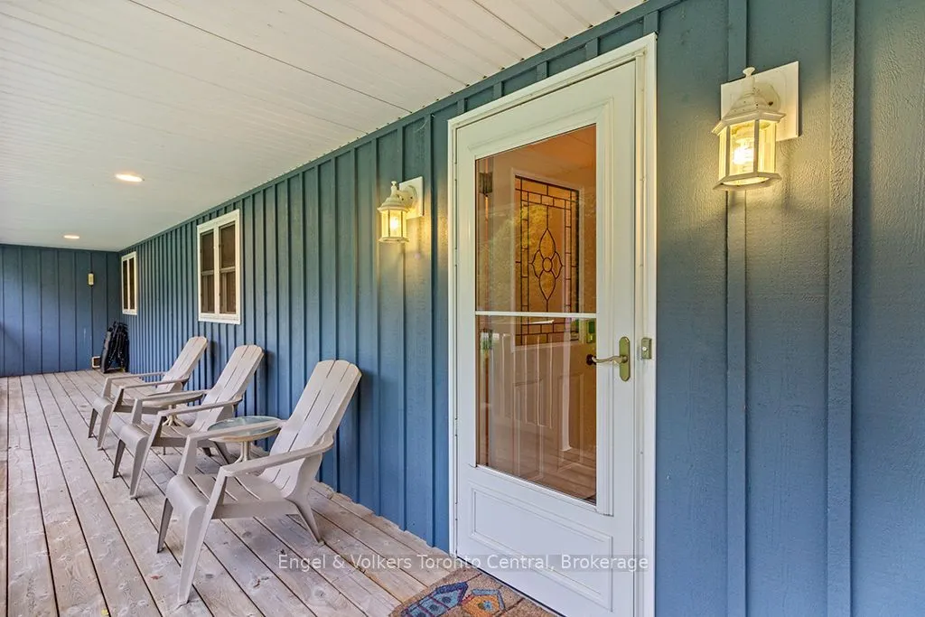 172 Queens Bush Dr Drive