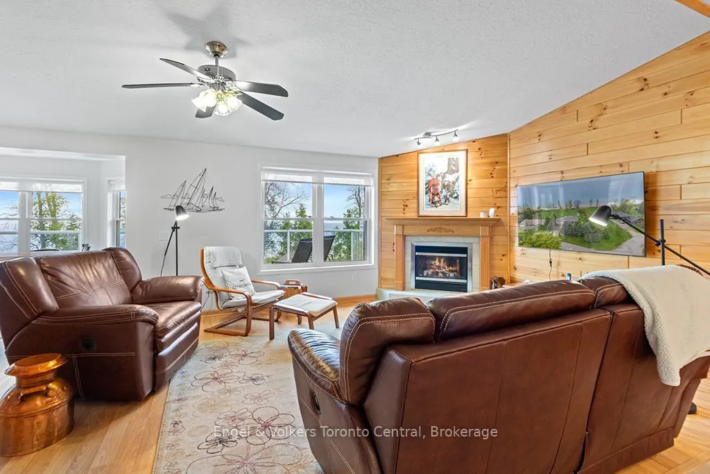 172 Queens Bush Dr Drive
