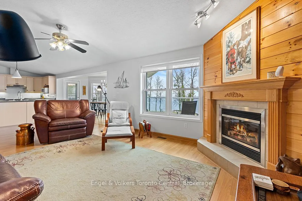 172 Queens Bush Dr Drive