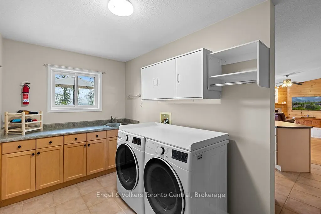 172 Queens Bush Dr Drive