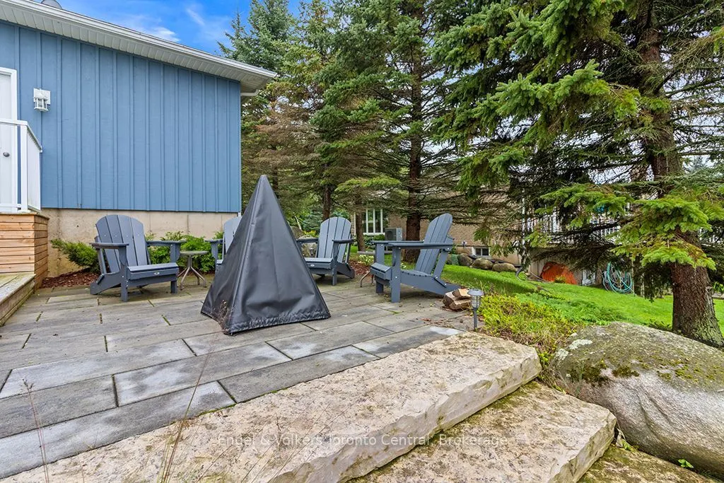 172 Queens Bush Dr Drive