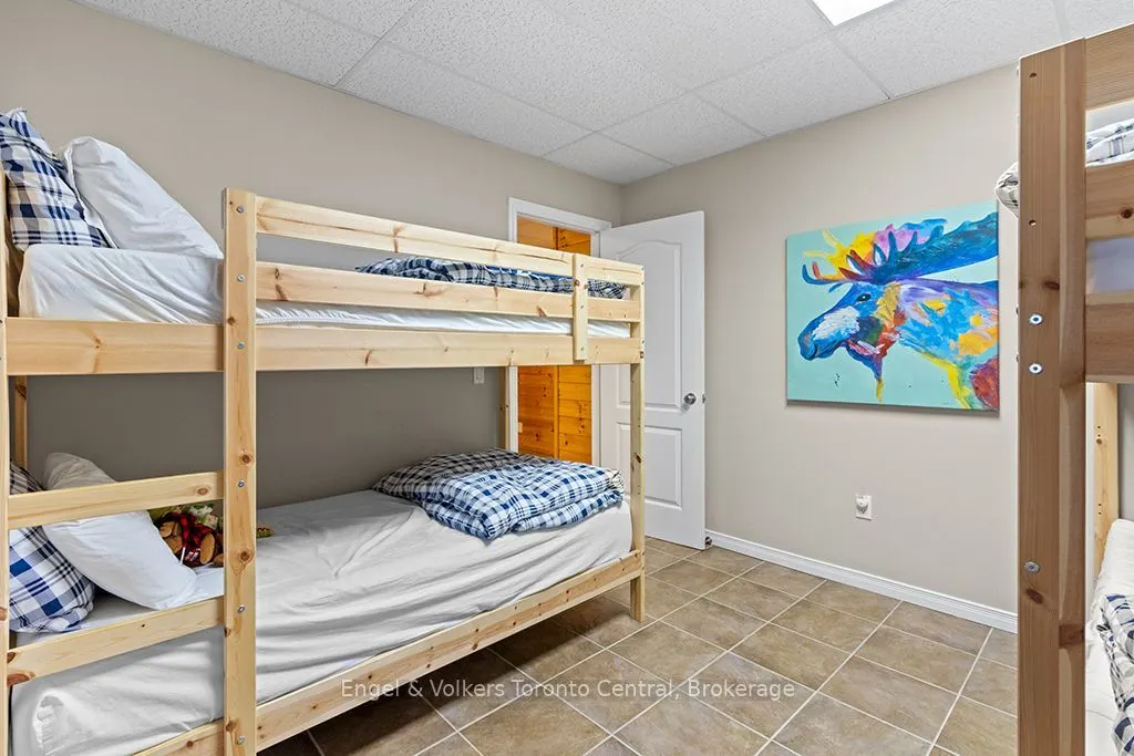 172 Queens Bush Dr Drive