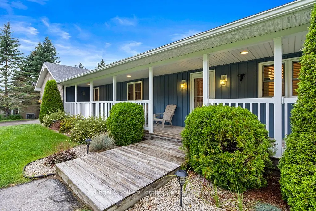 172 Queens Bush Dr Drive