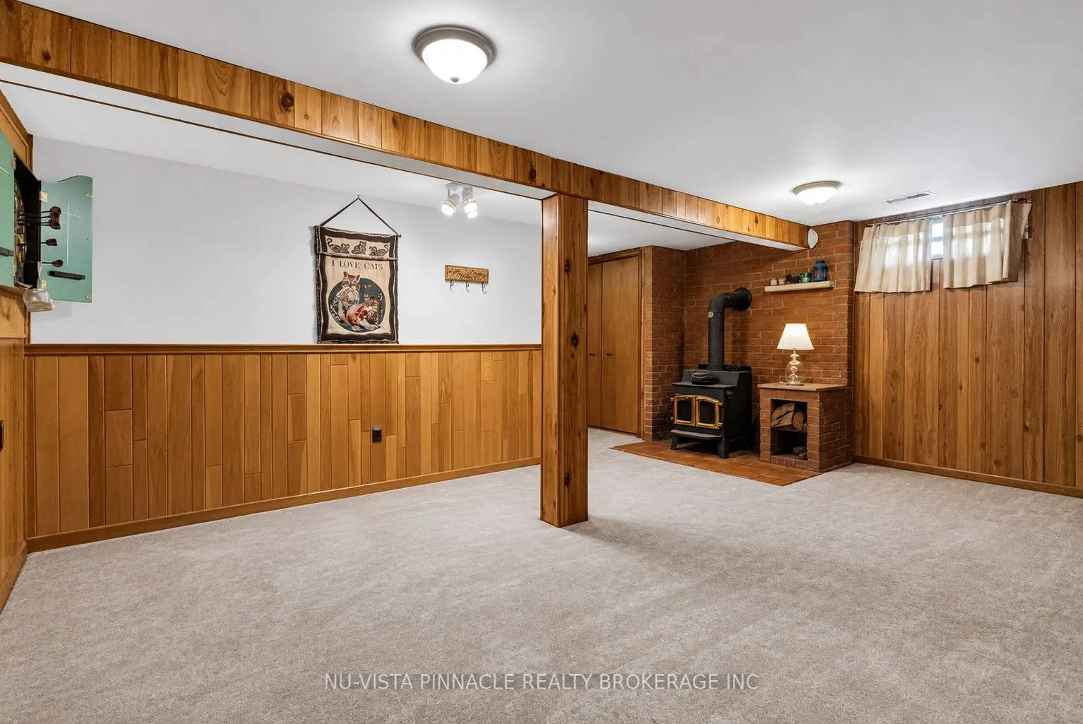 1062 Apache Road