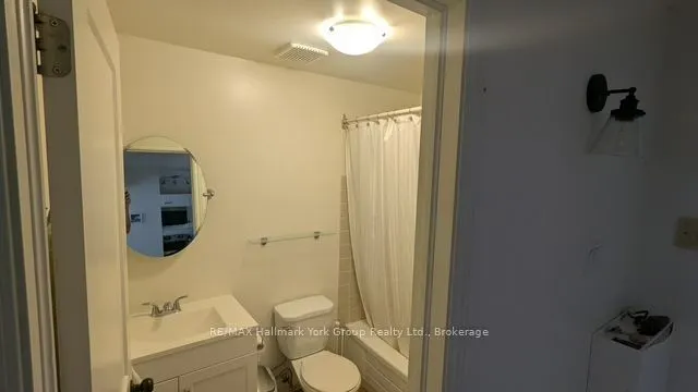 209472 26 Highway #22