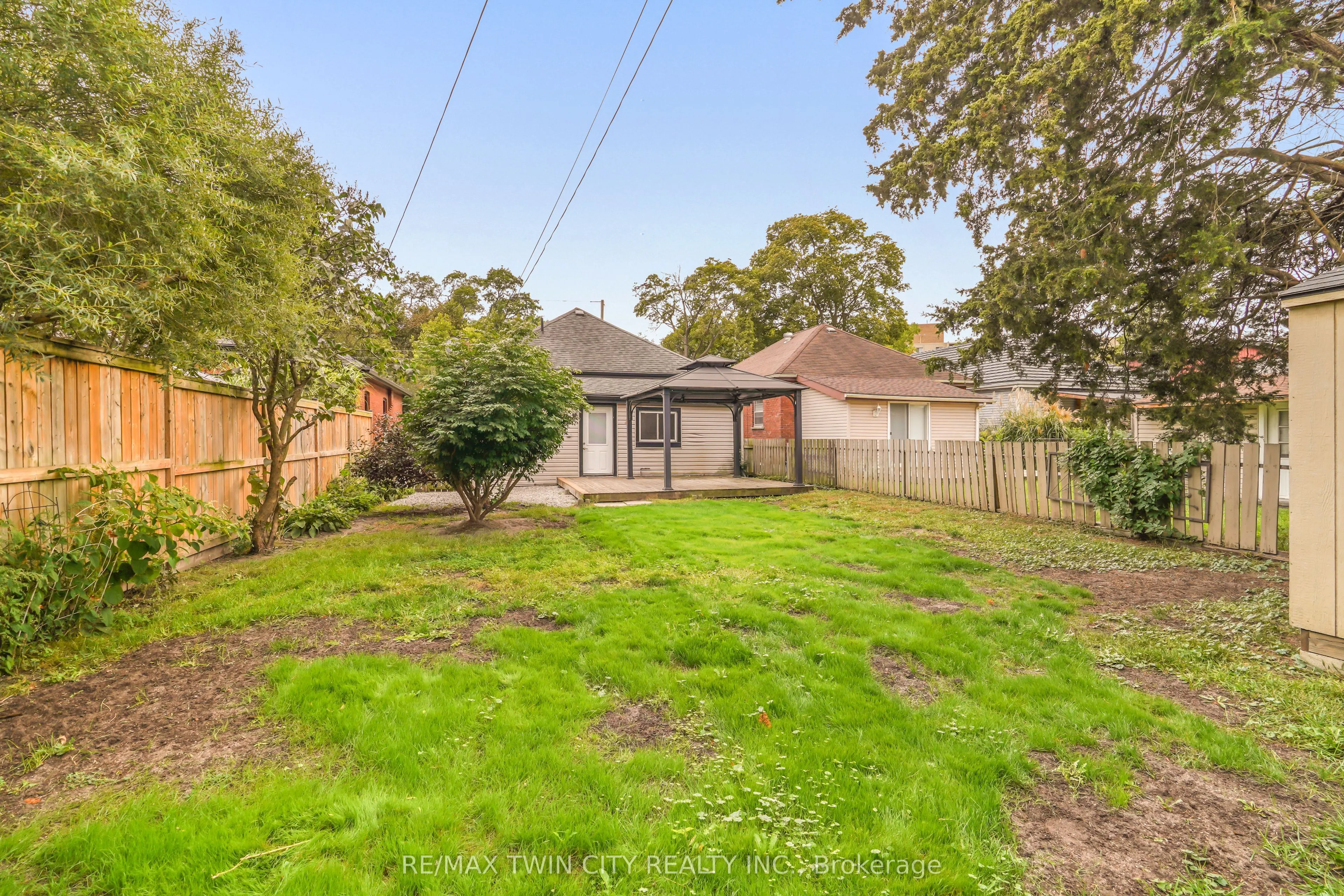 25 Alonzo Street