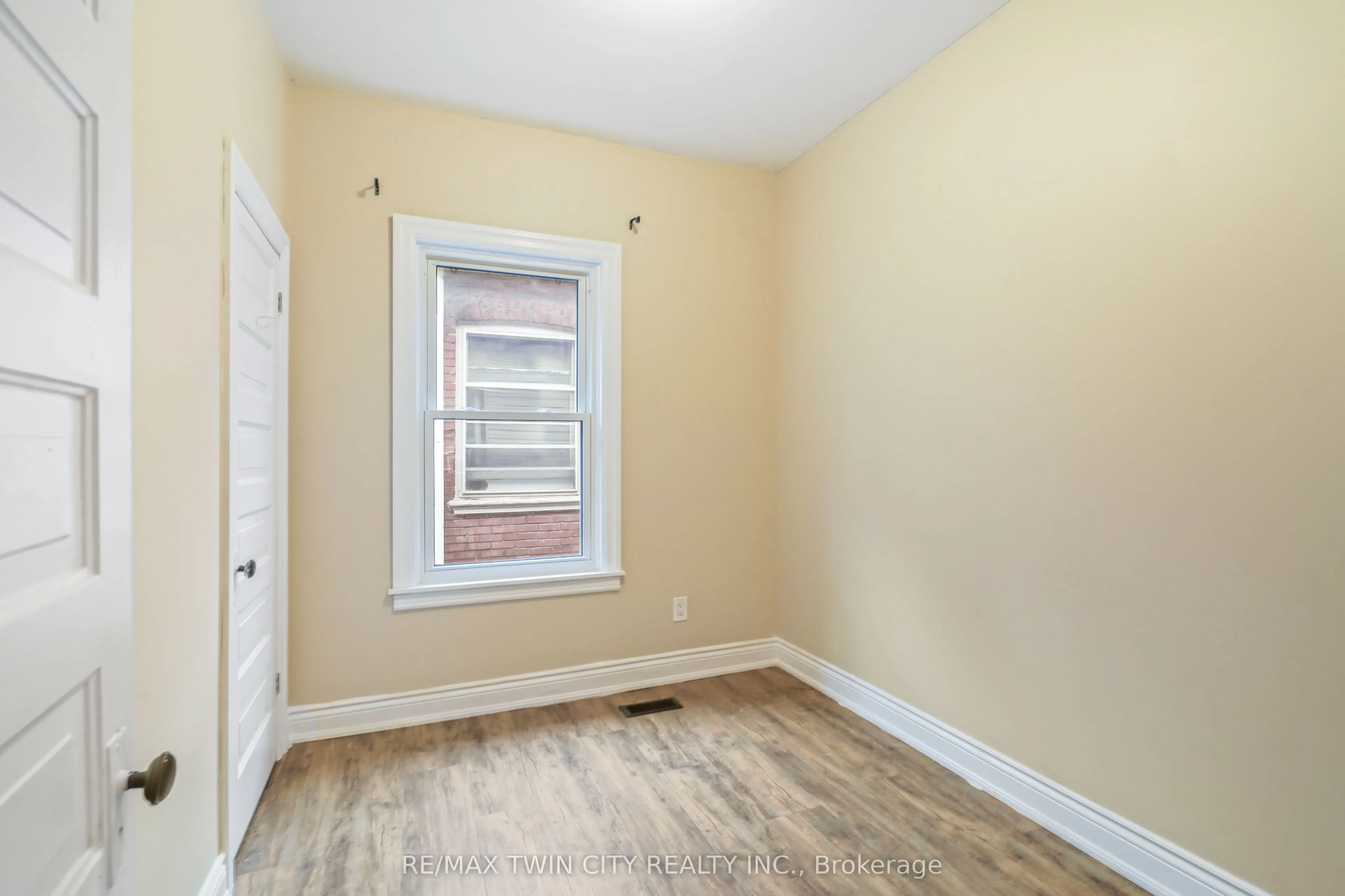 25 Alonzo Street