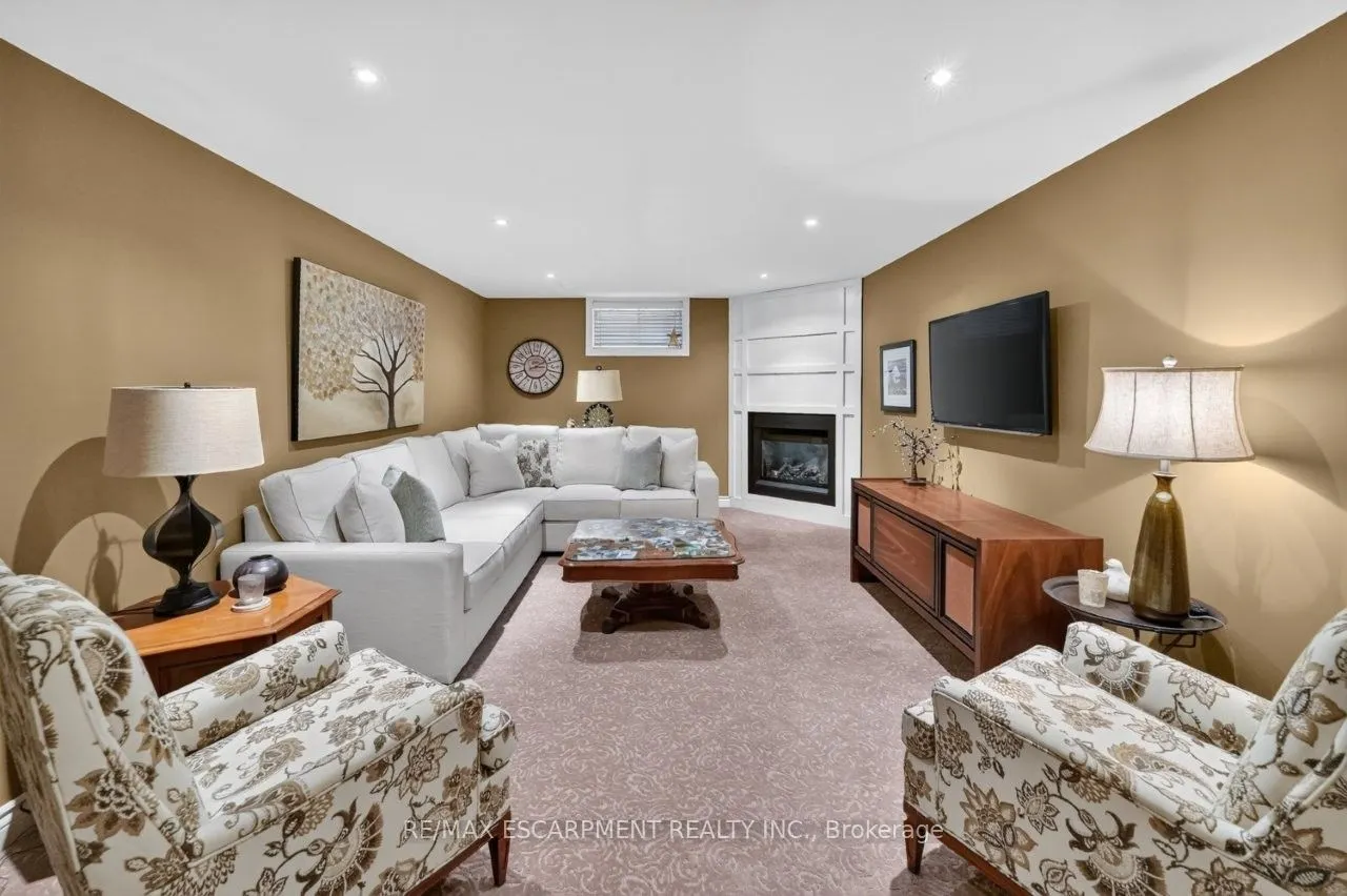 4272 Village Park Drive
