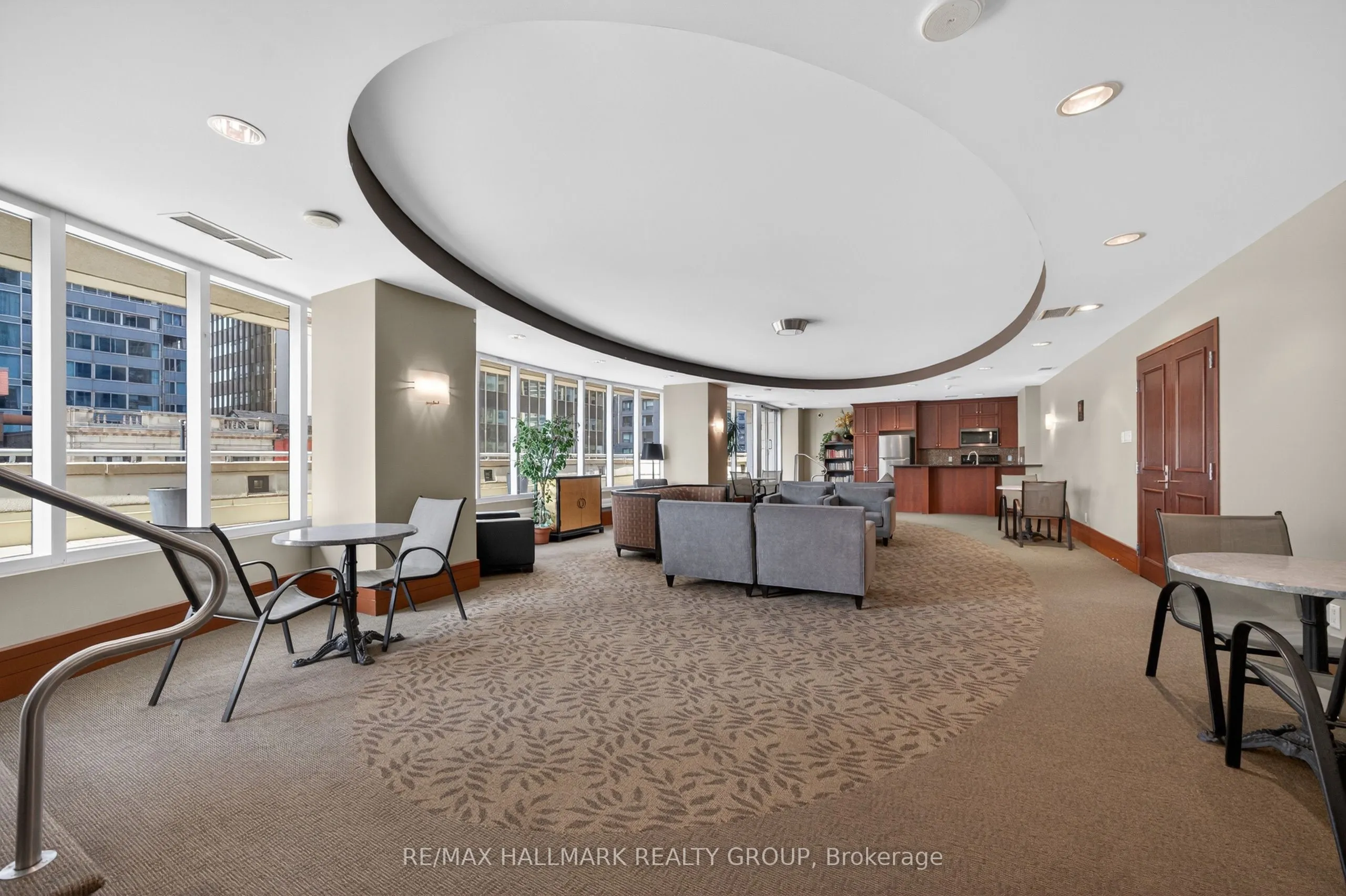 200 Rideau Street #1405