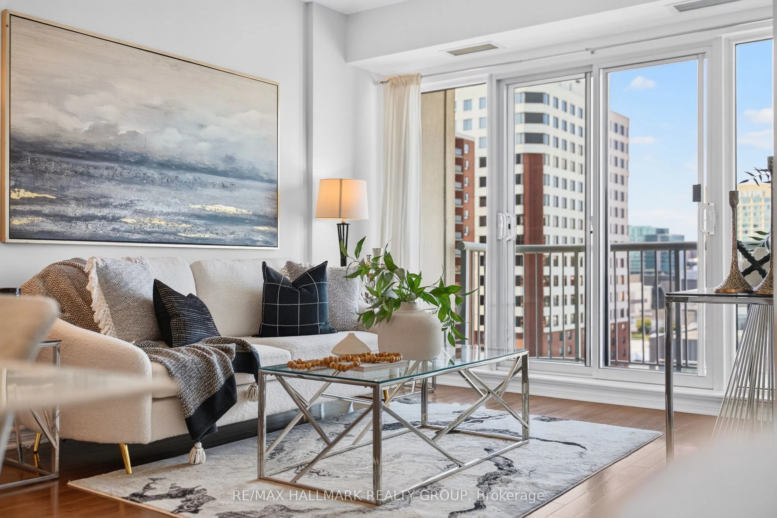 200 Rideau Street #1405