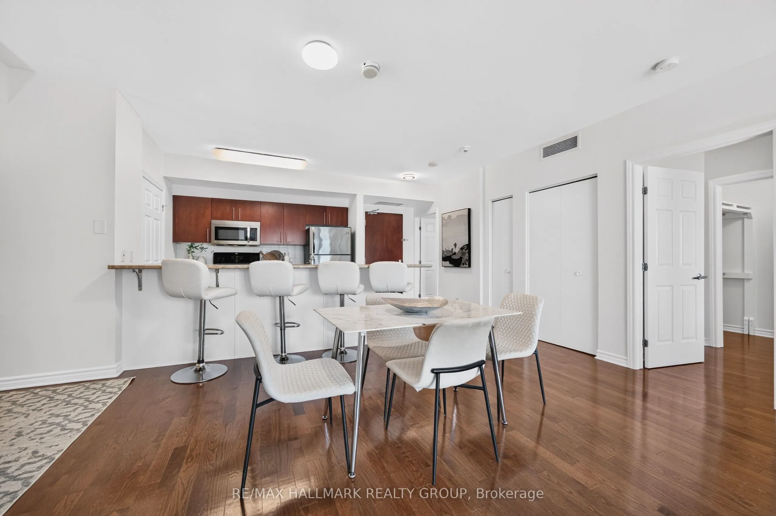 200 Rideau Street #1405