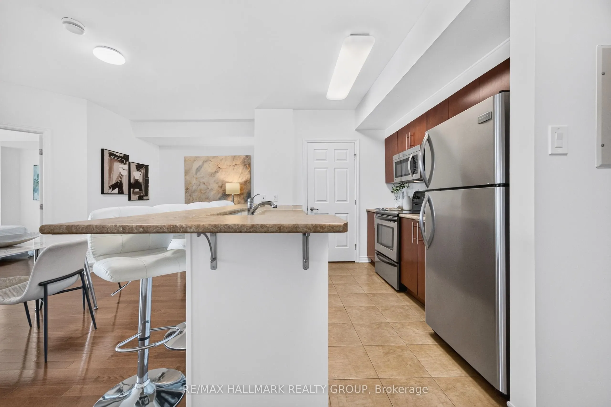 200 Rideau Street #1405
