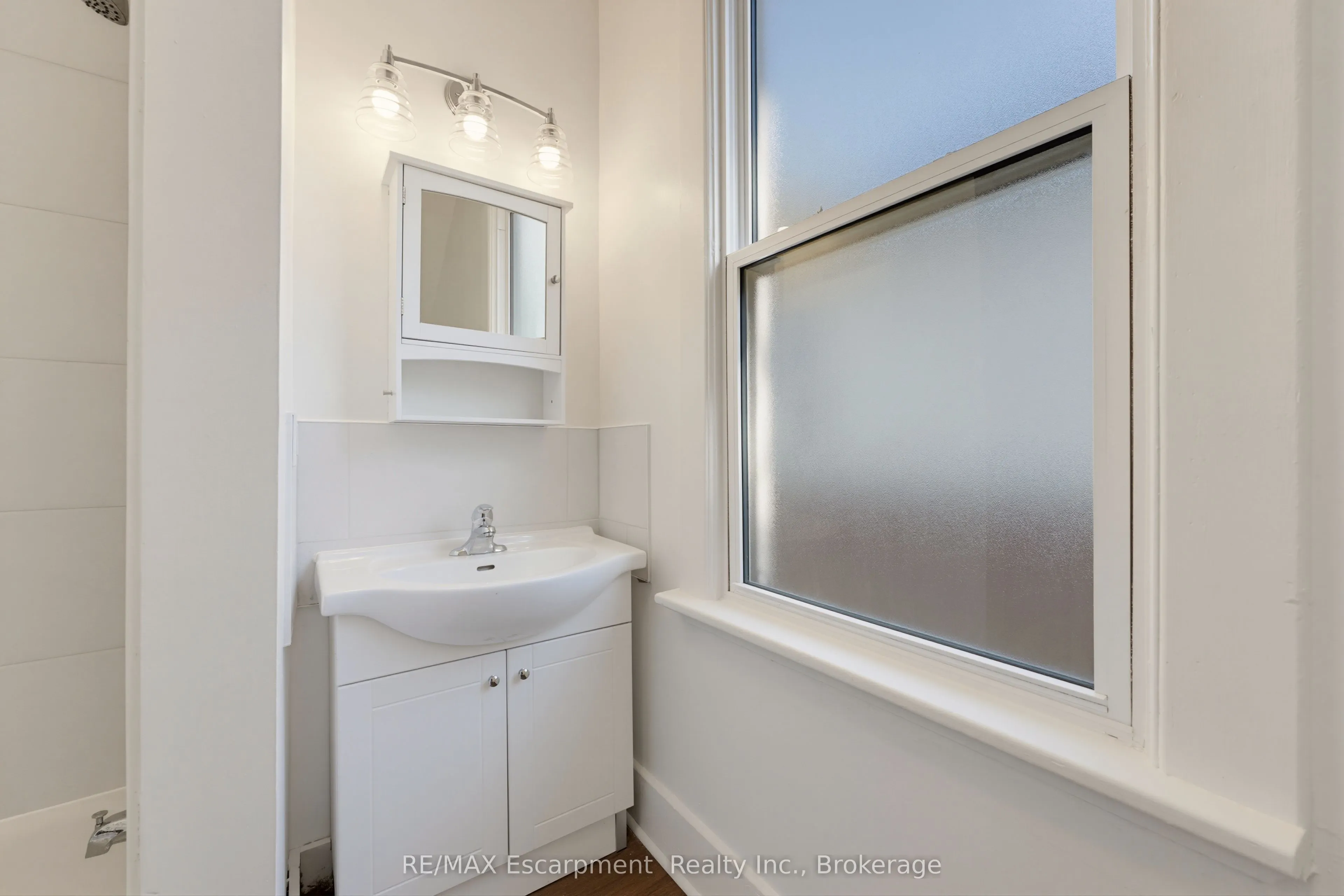 11 Charles Street ##1
