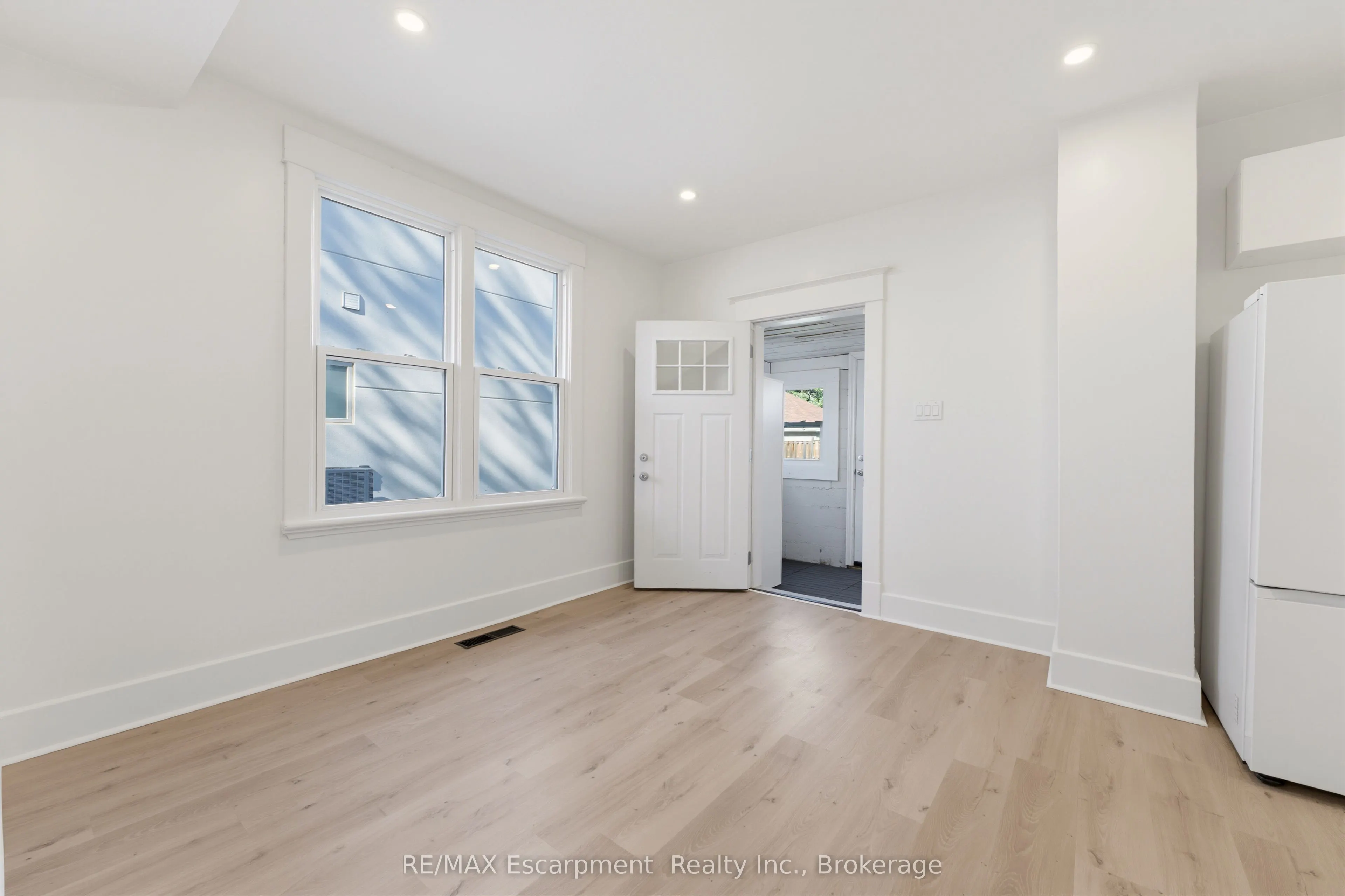 11 Charles Street ##1