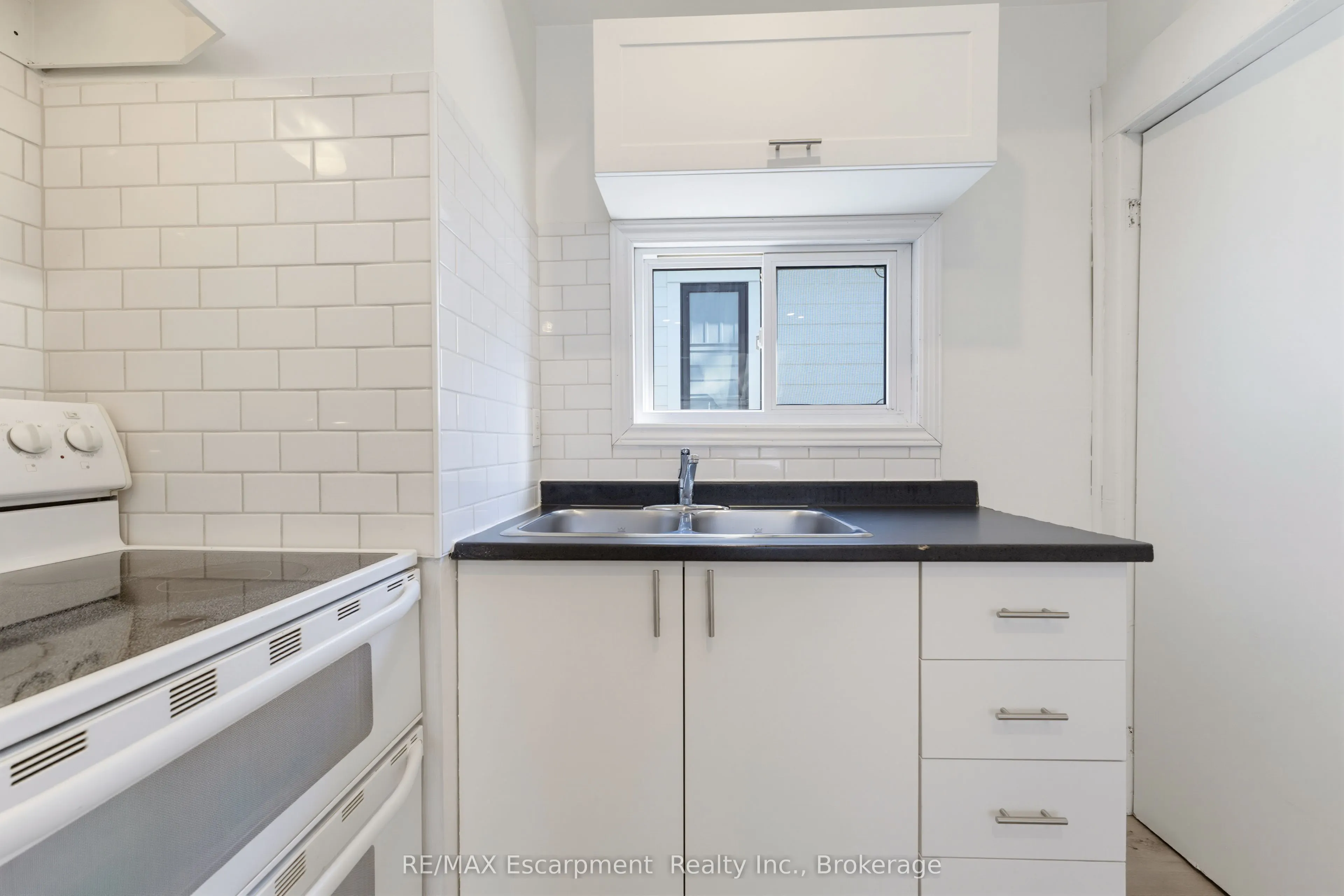 11 Charles Street ##1