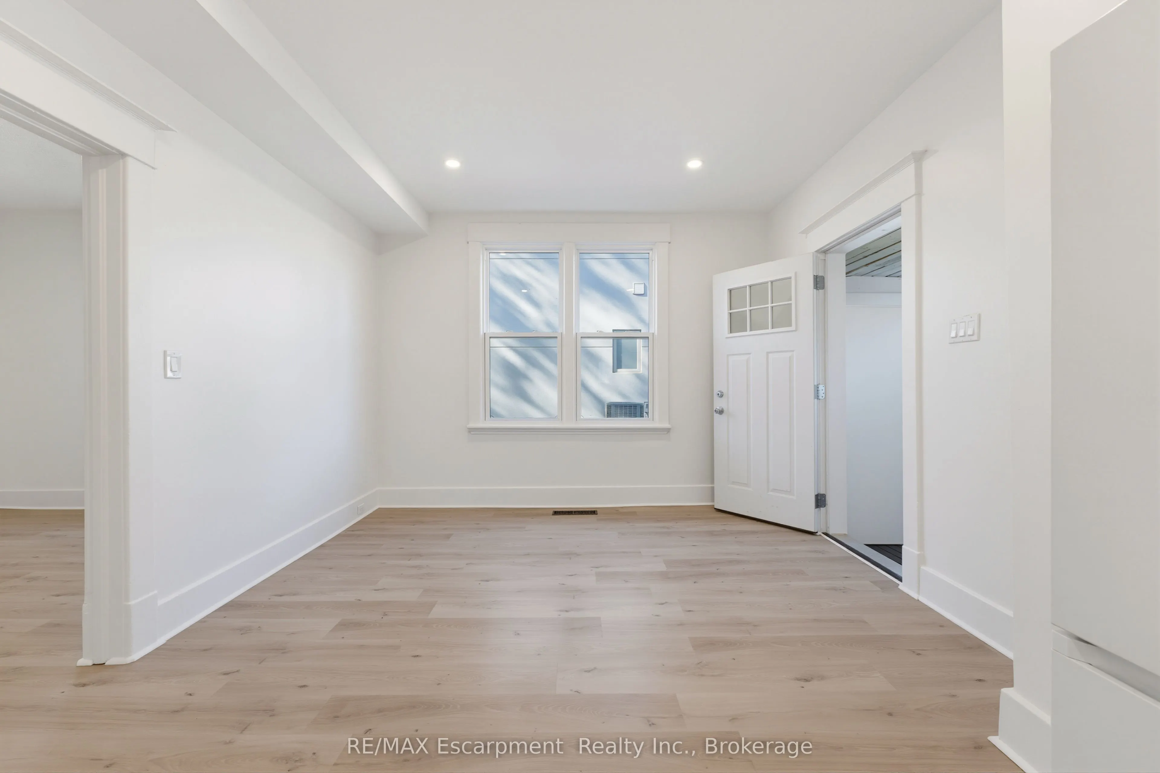 11 Charles Street ##1