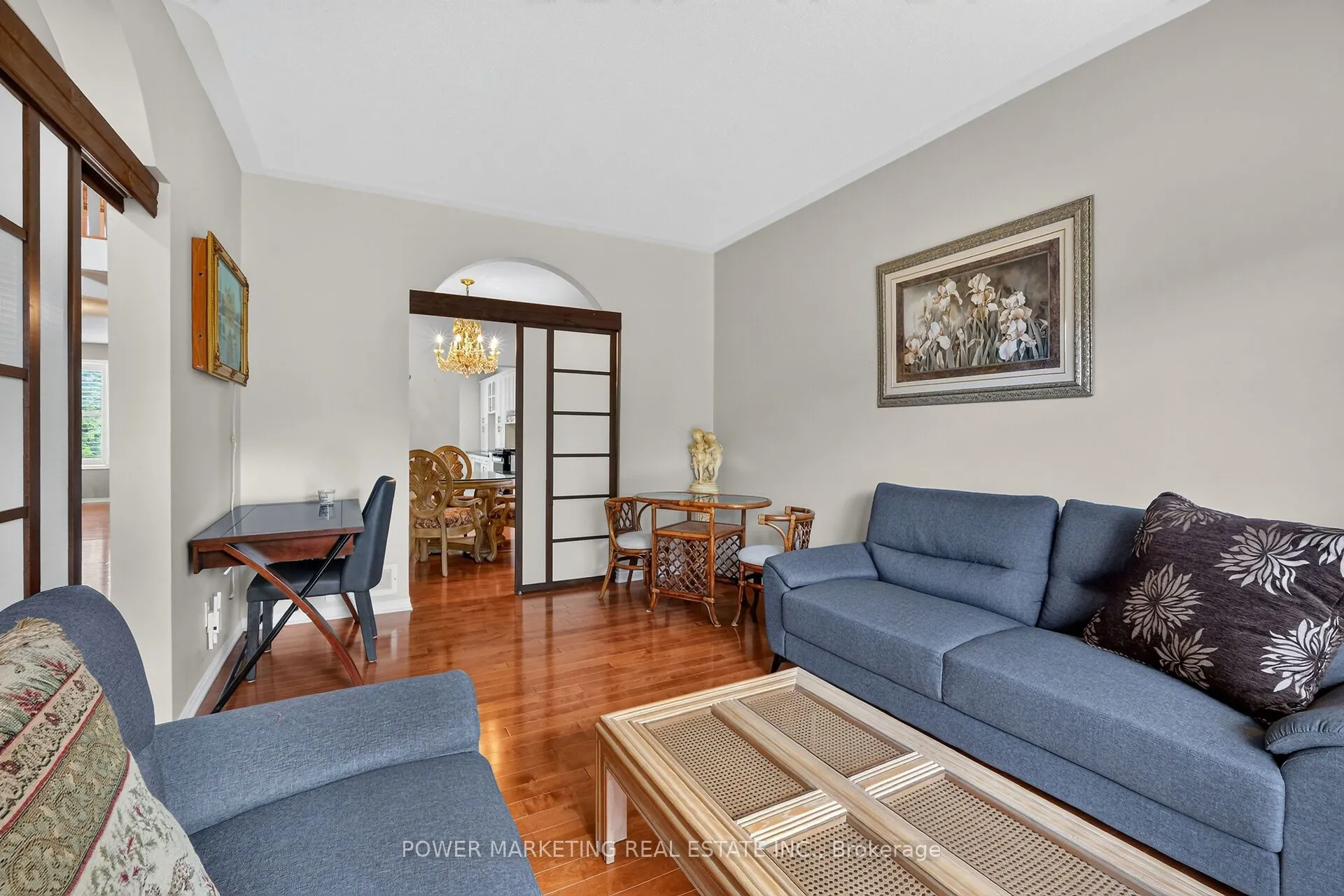 2165 BLUE WILLOW Crescent