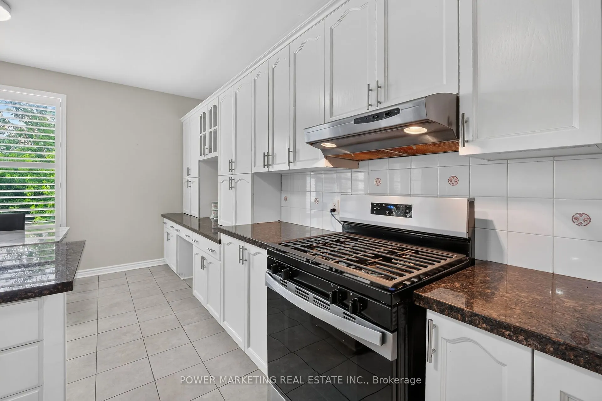 2165 BLUE WILLOW Crescent