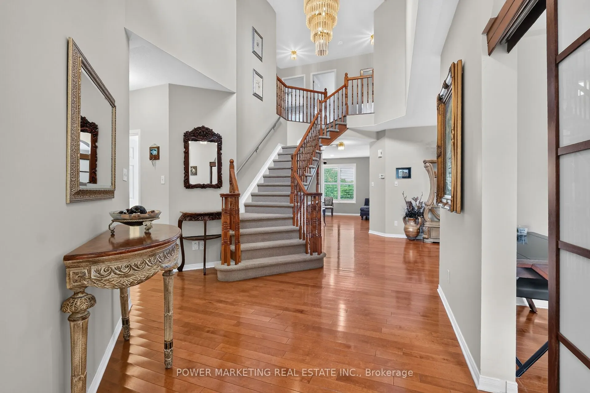 2165 BLUE WILLOW Crescent