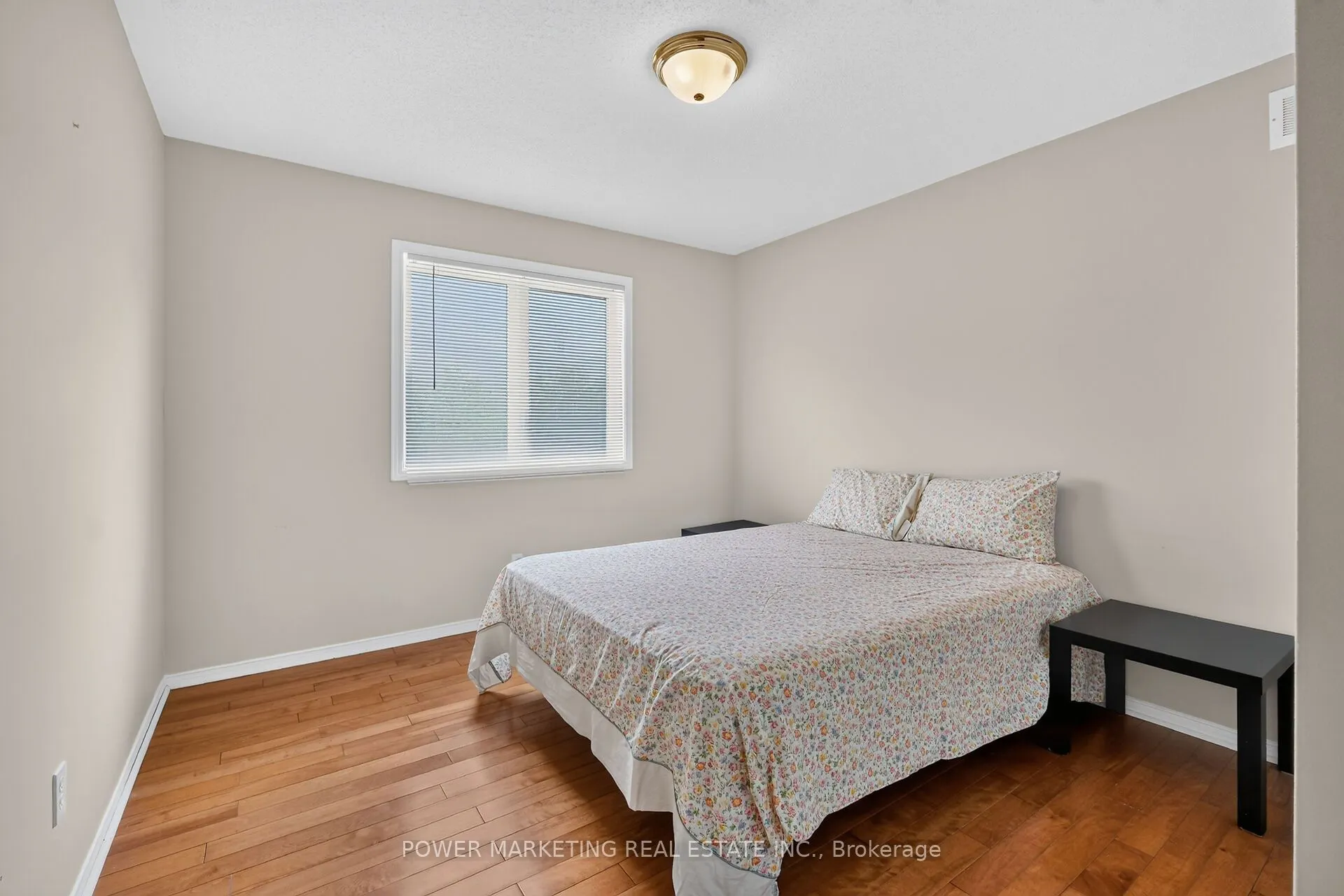 2165 BLUE WILLOW Crescent