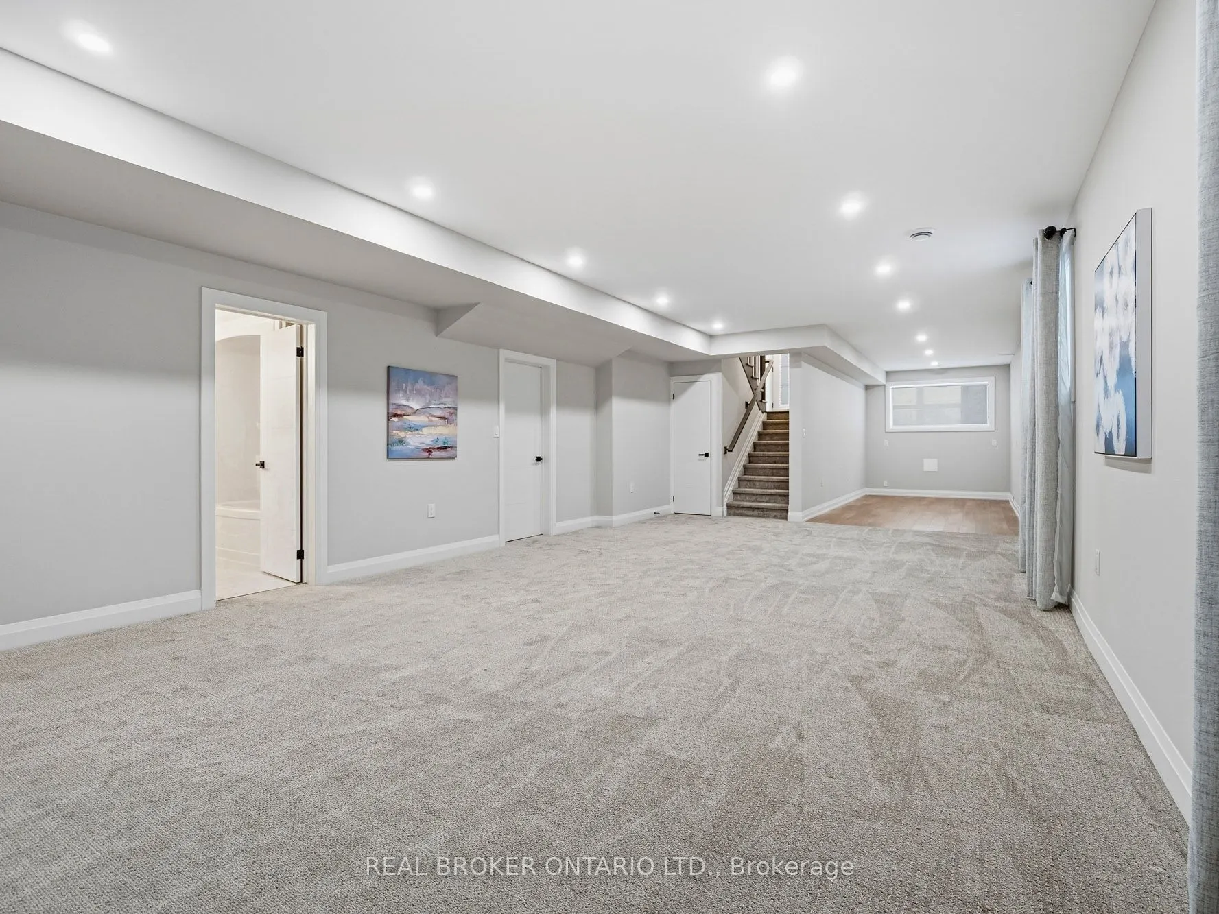 230 KNOLL Street