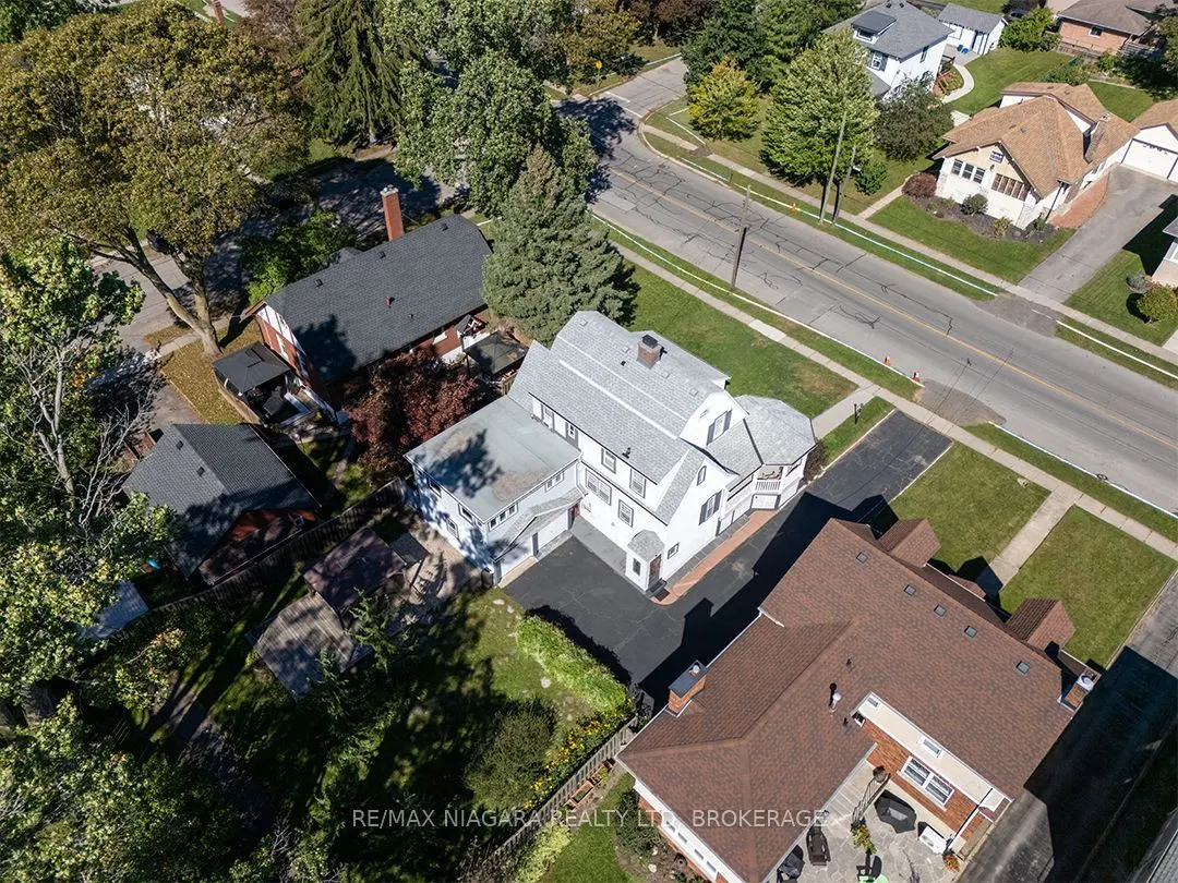 344 CLARENCE Street