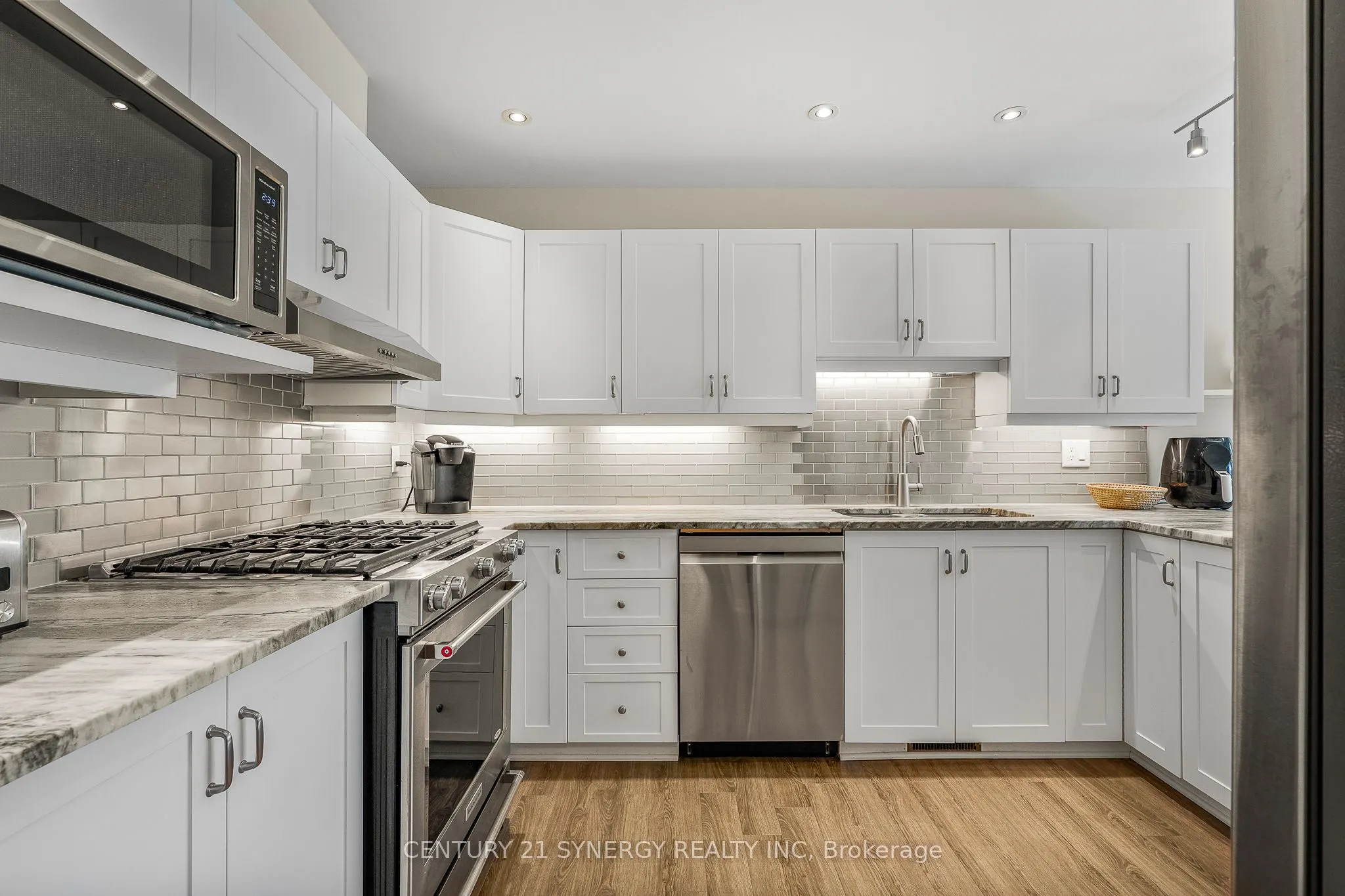 32 Innesbrook Court #16