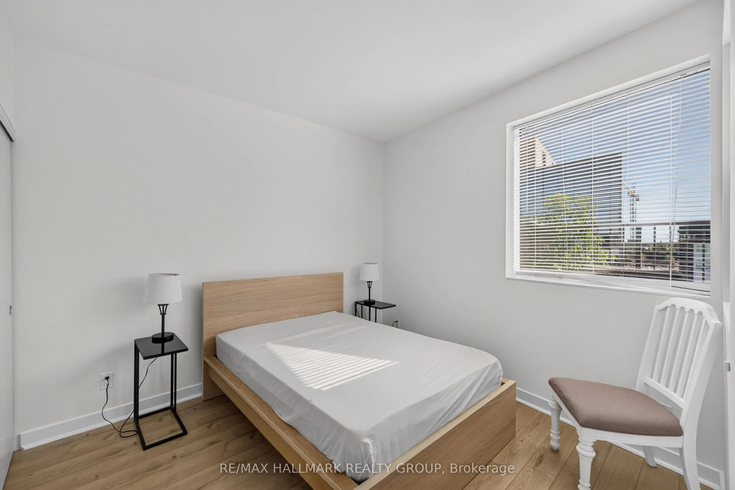 1014 BANK Street #506