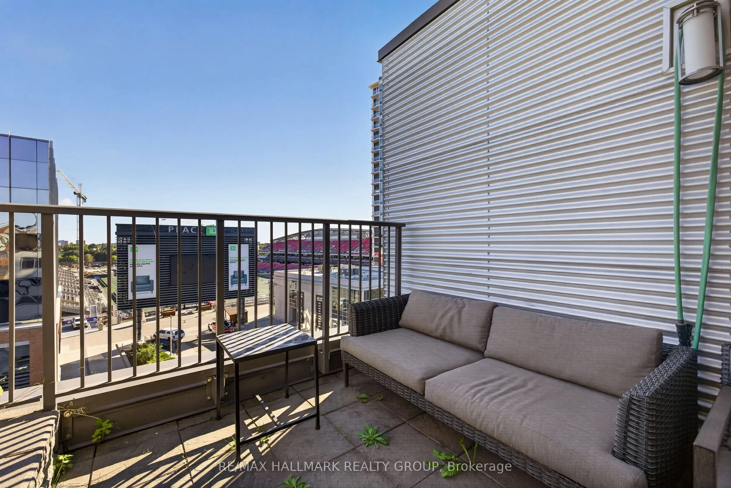 1014 BANK Street #506