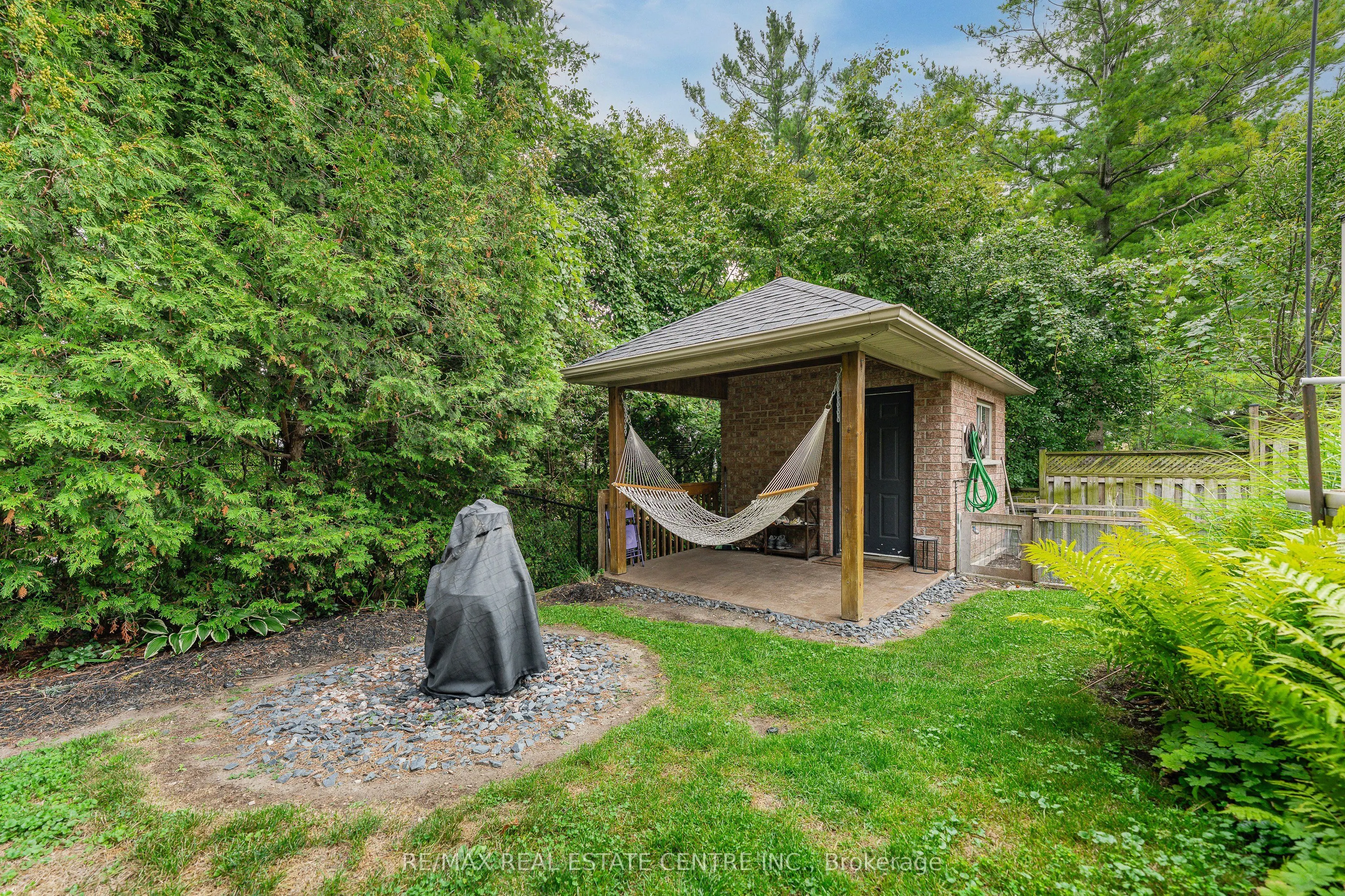 52 Archwood Crescent
