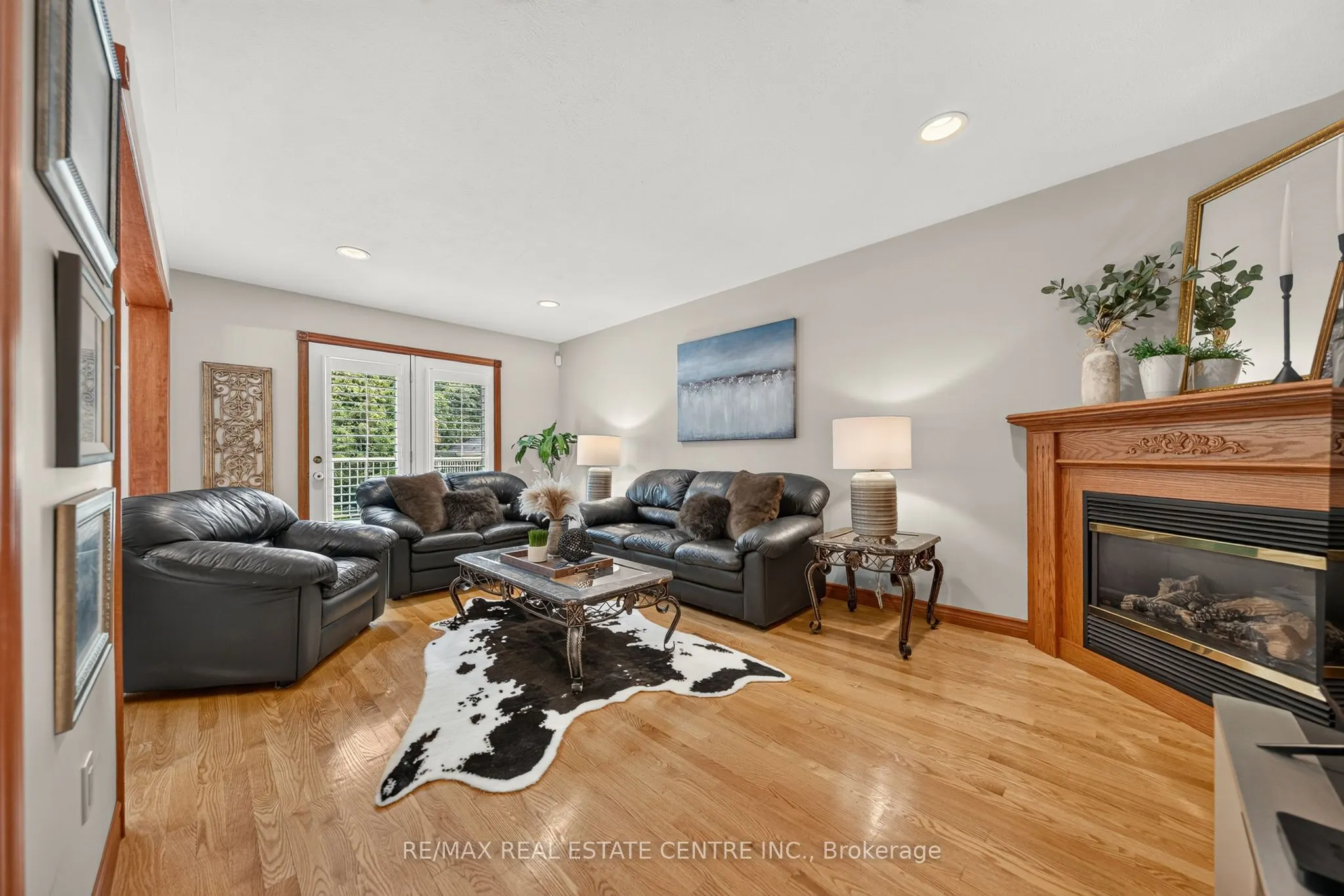 52 Archwood Crescent