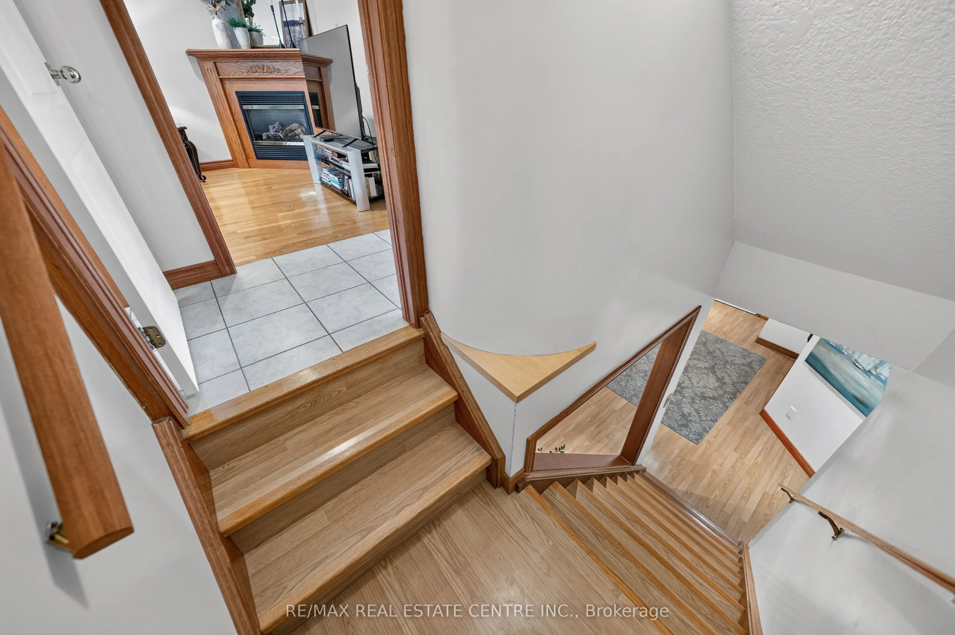 52 Archwood Crescent