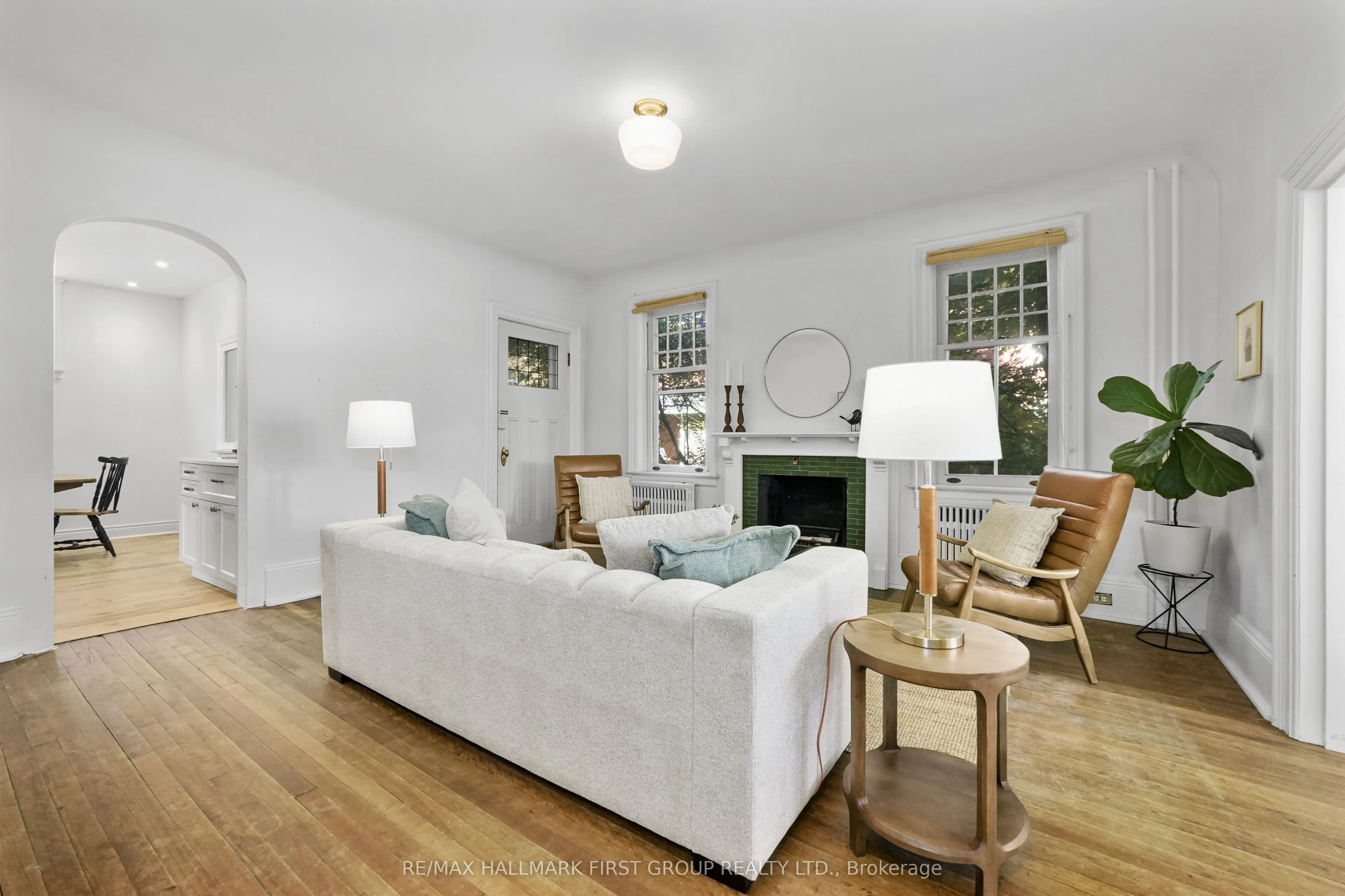 63 King Street E