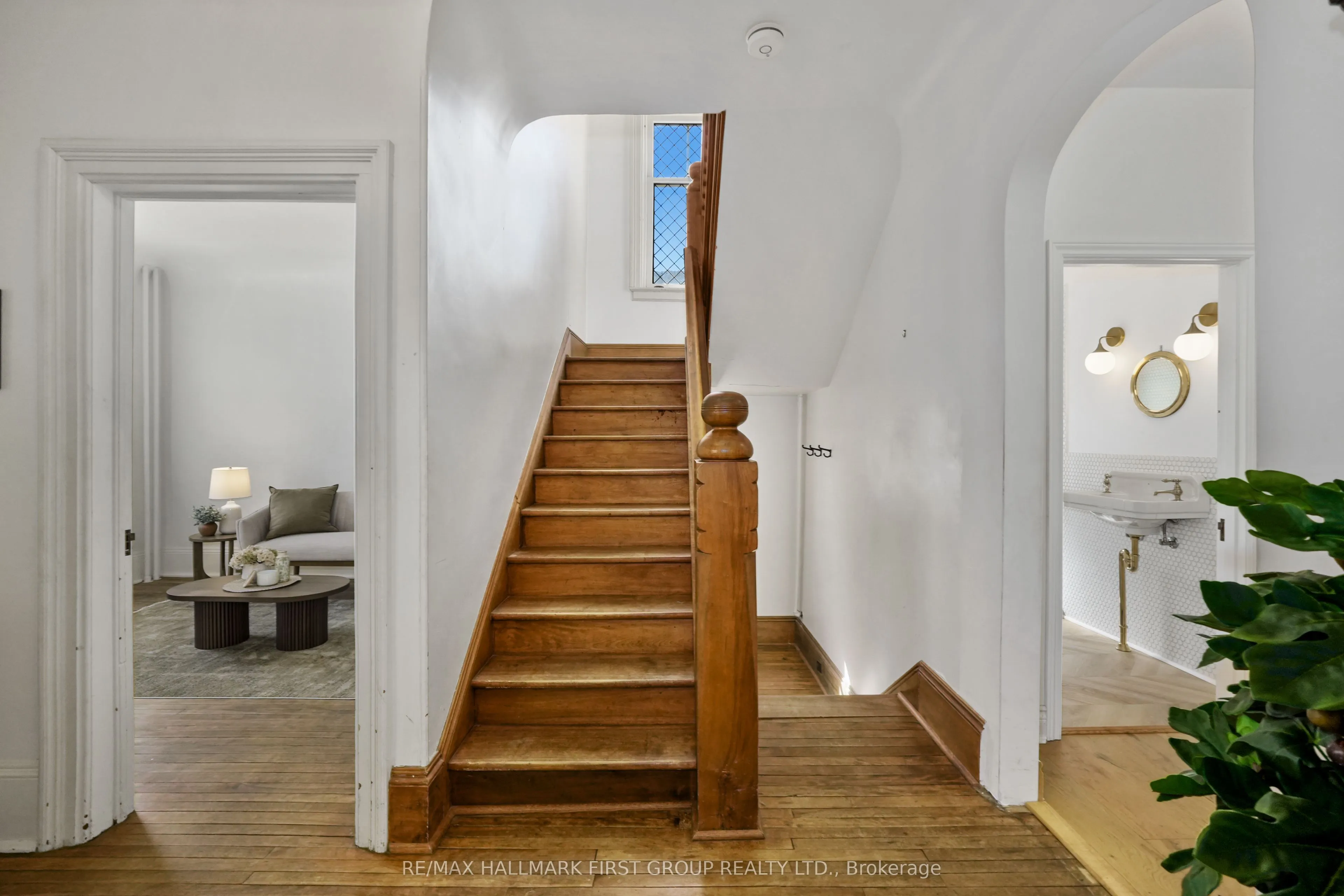 63 King Street E