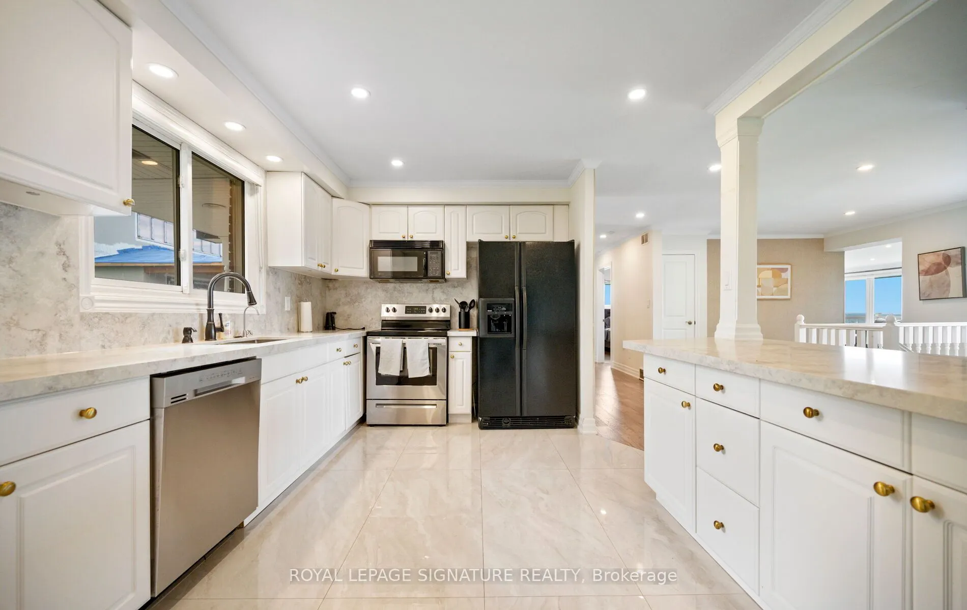 17 Wendakee Drive
