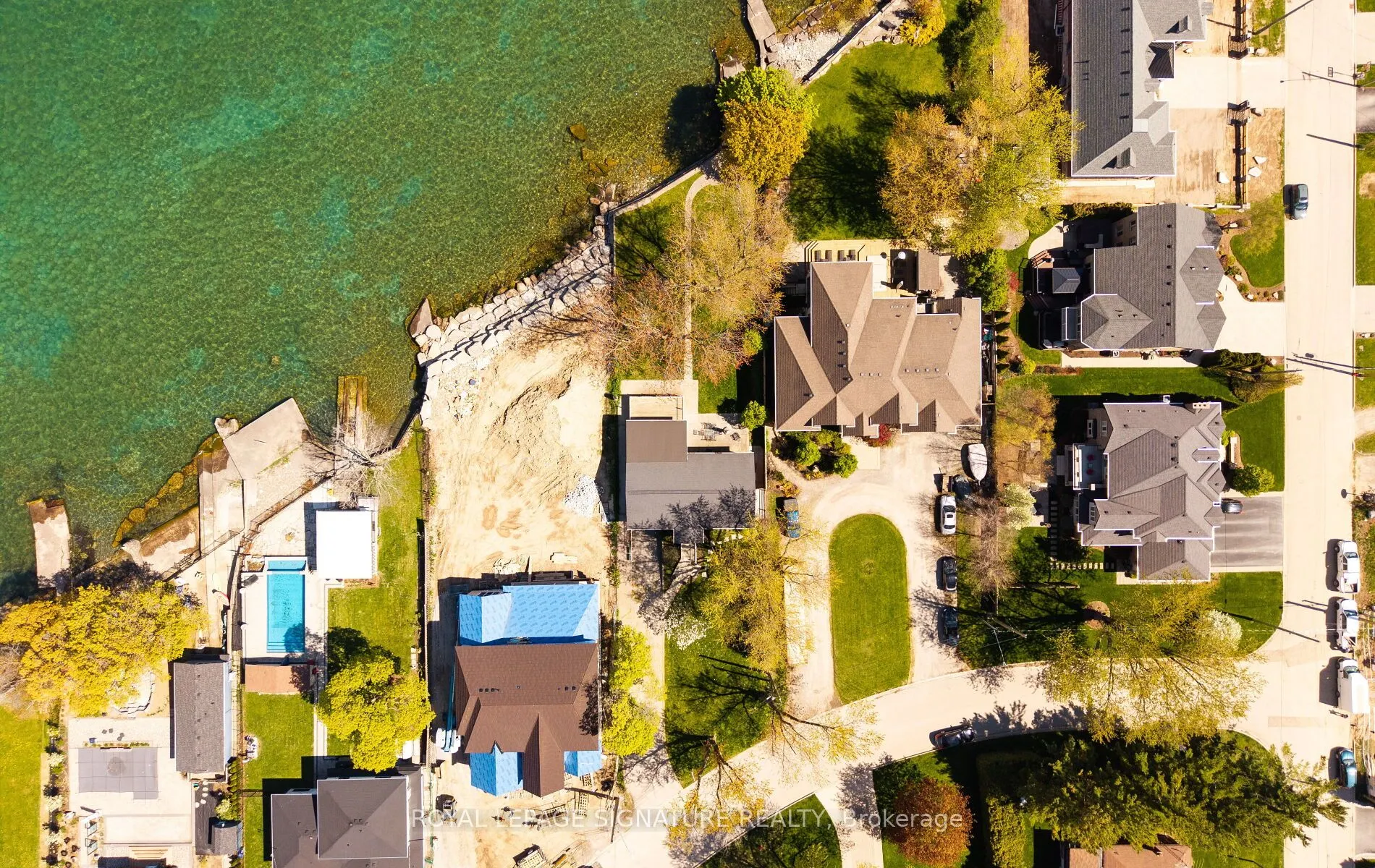 17 Wendakee Drive