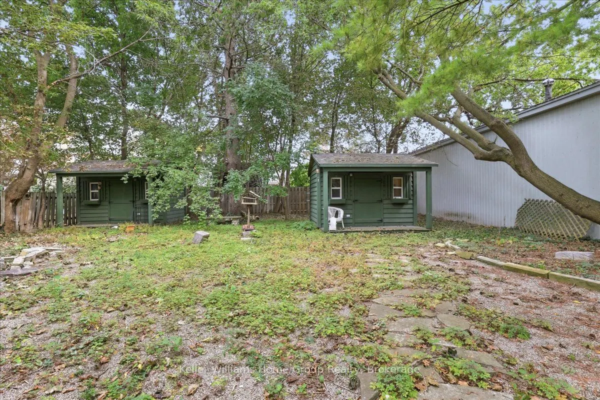 401 Laurel Street
