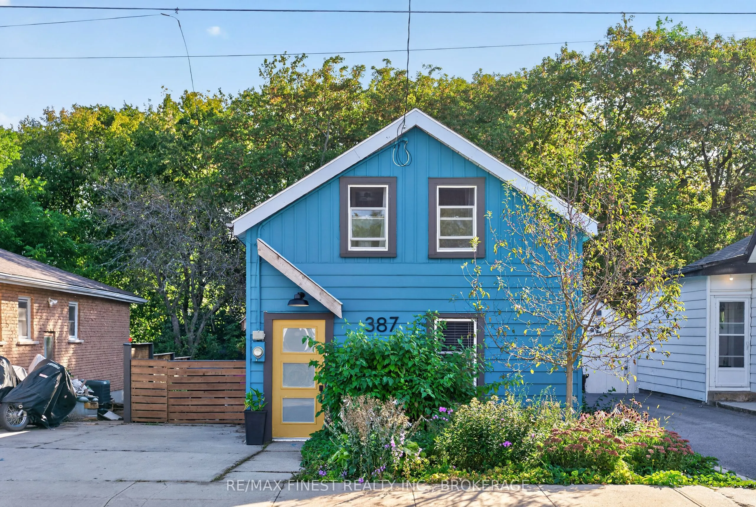 387 Nelson Street