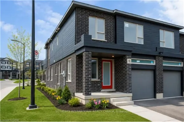 81 Bur Oak Common