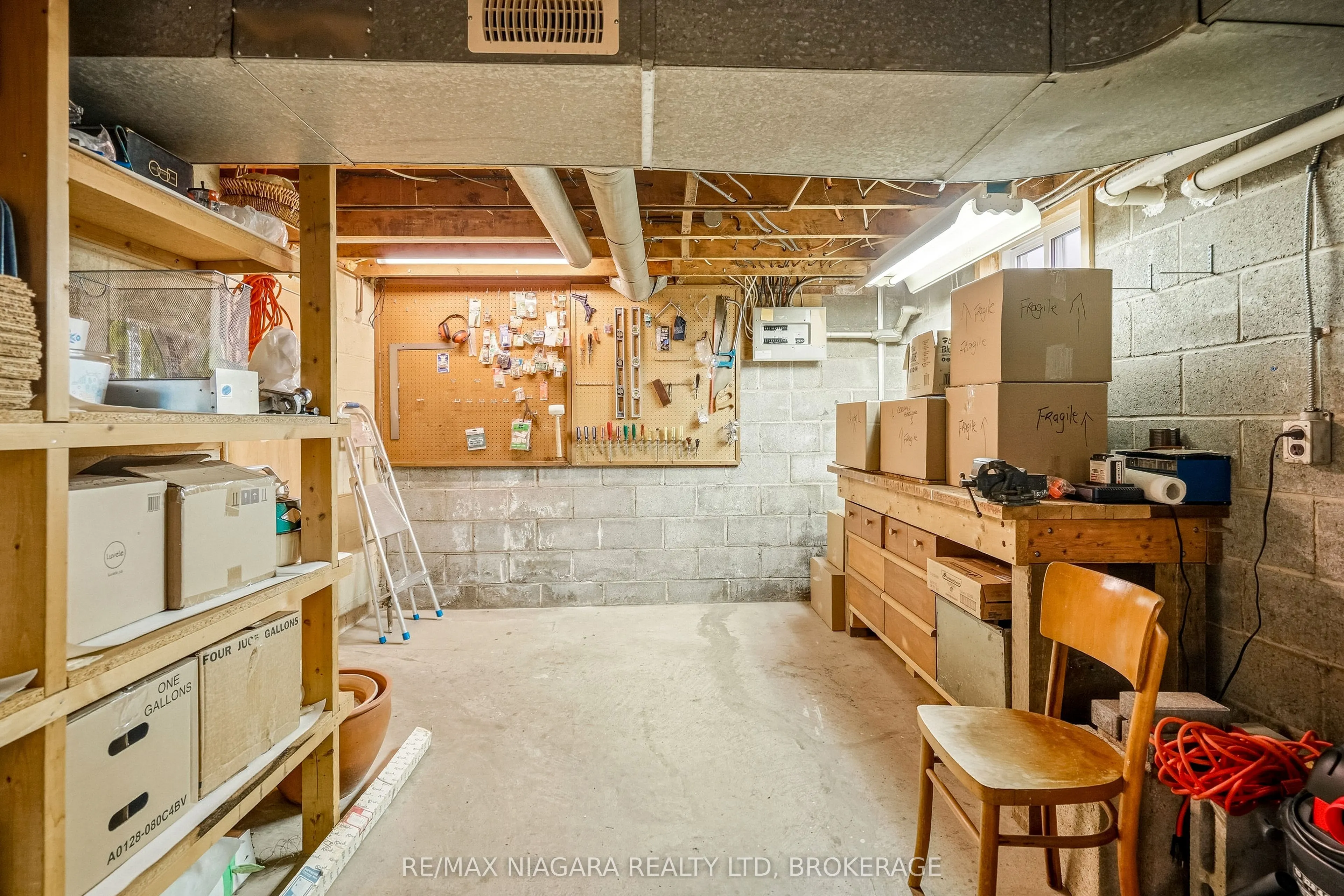 7771 Wilson Crescent