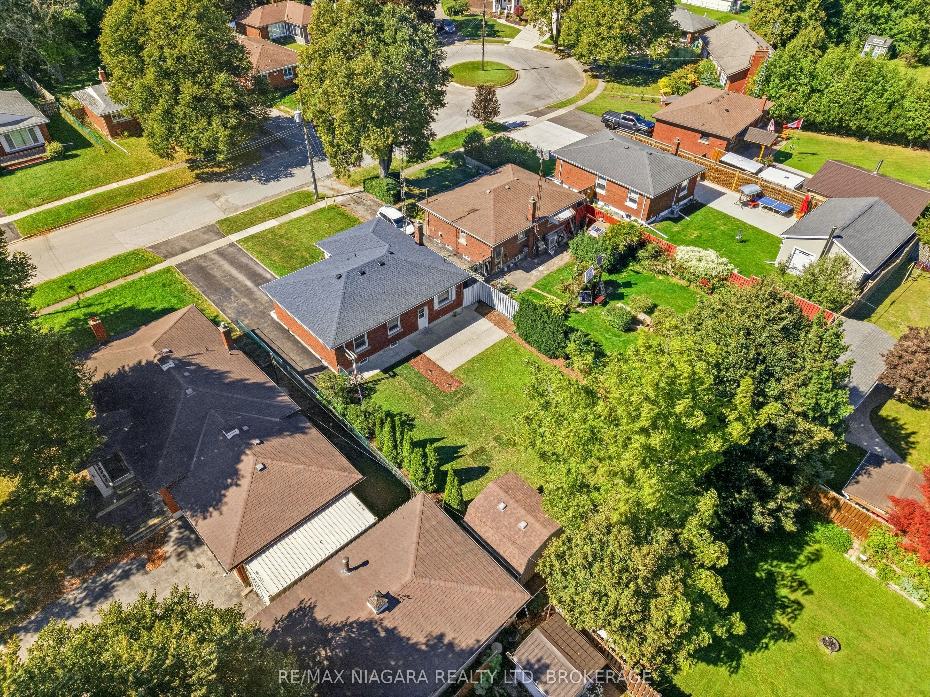 7771 Wilson Crescent