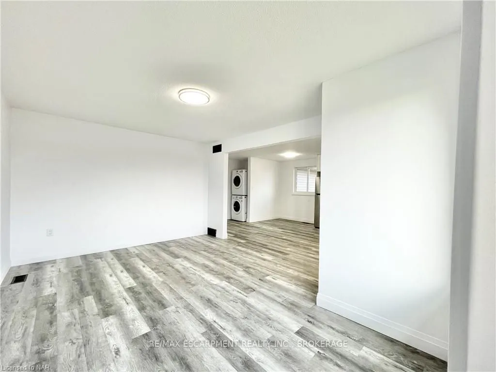 76 Marc Boulevard
