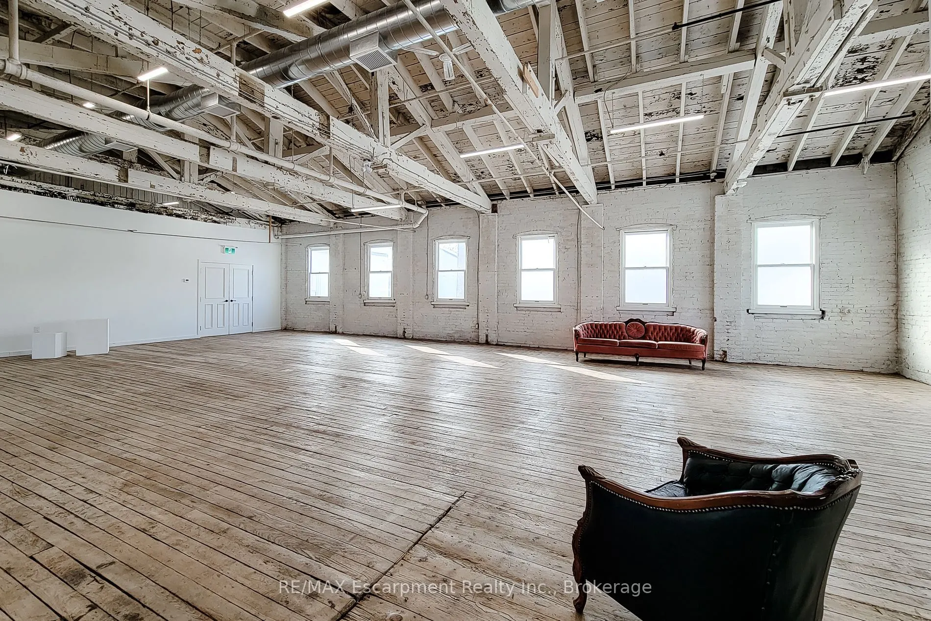 64 Hatt Street #404