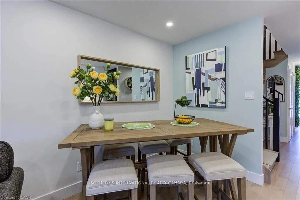 102 Bur Oak Common #67N