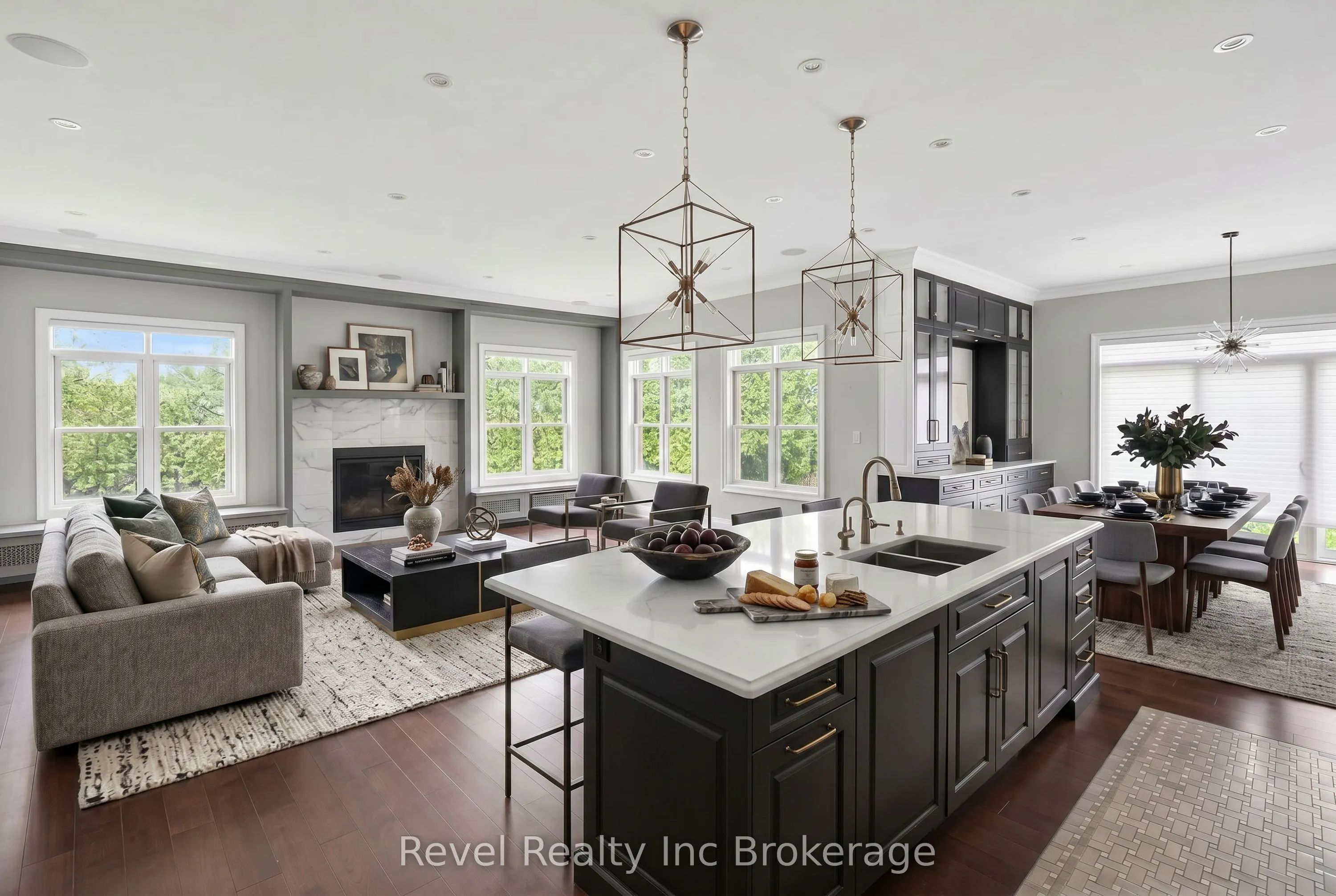241 Tamarack Boulevard