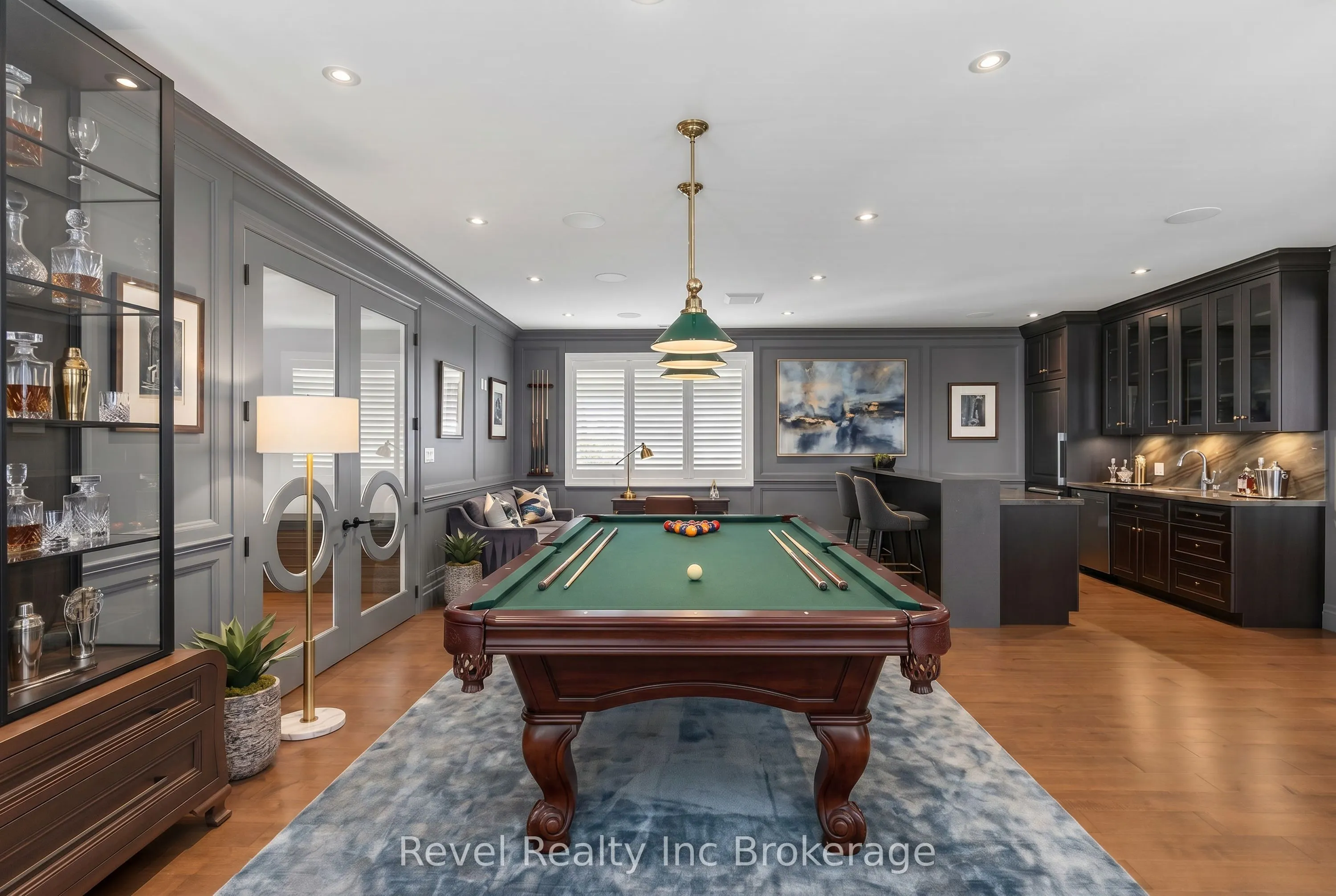 241 Tamarack Boulevard
